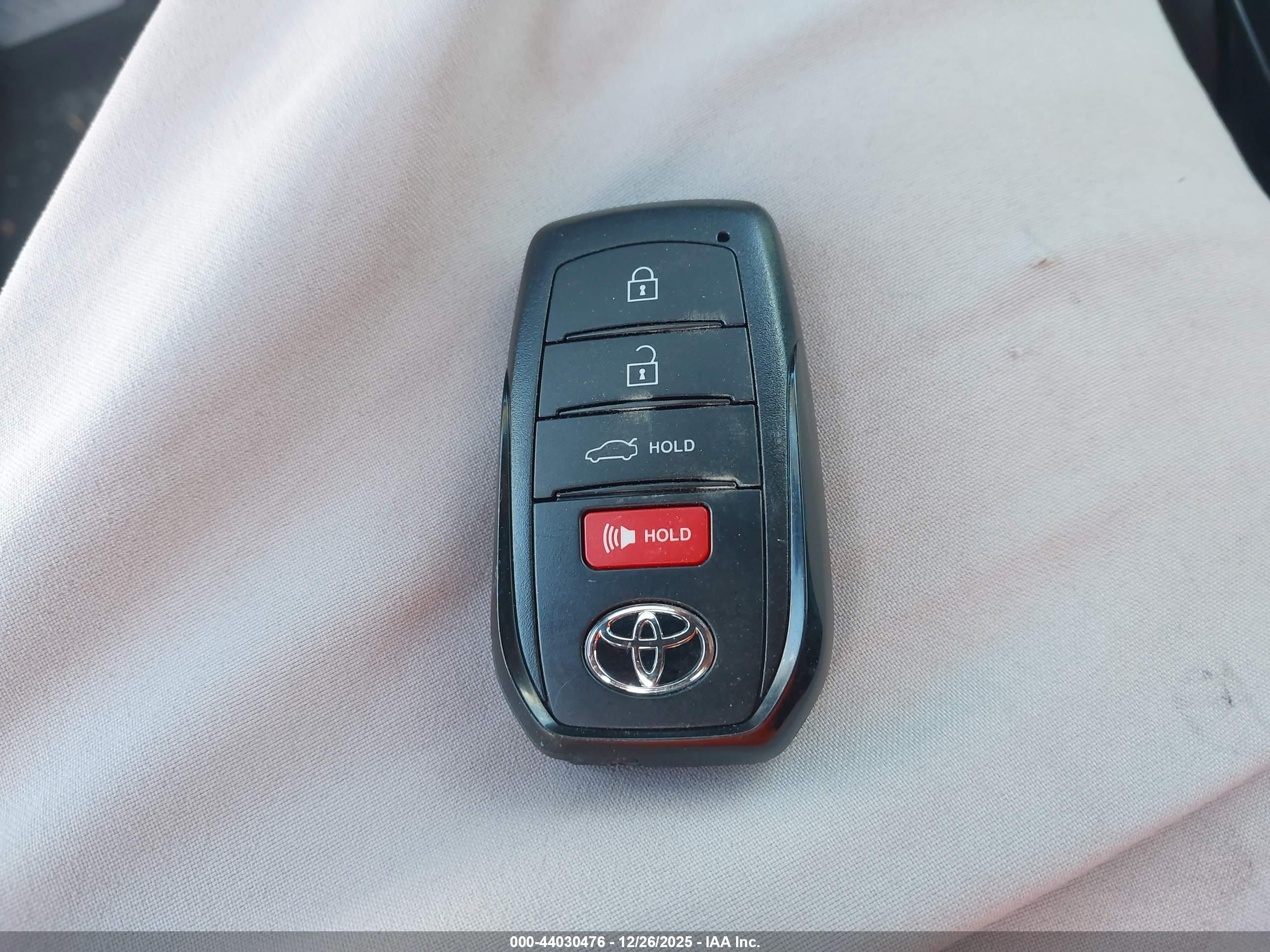 TOYOTA COROLLA image 11