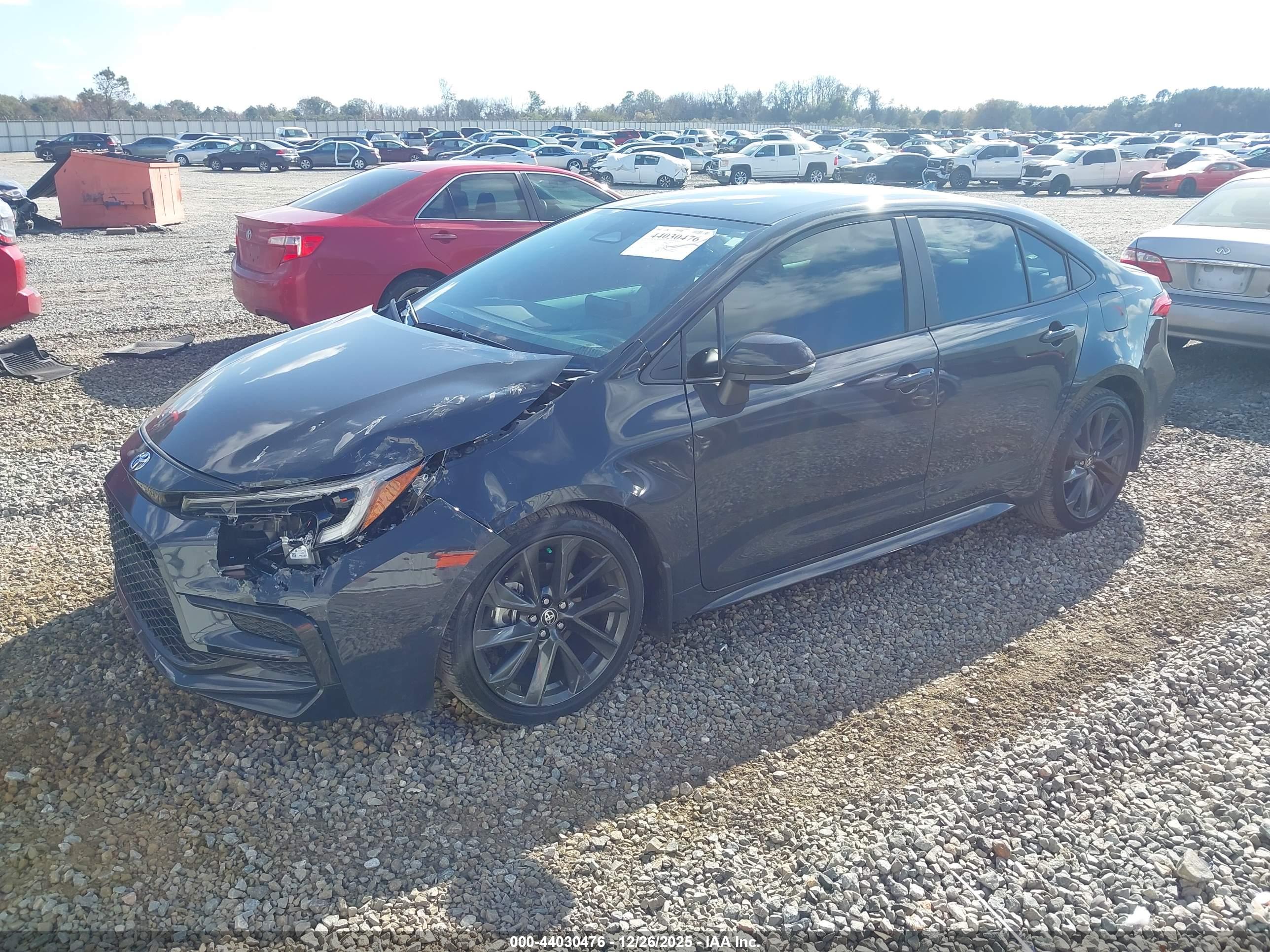TOYOTA COROLLA image 2