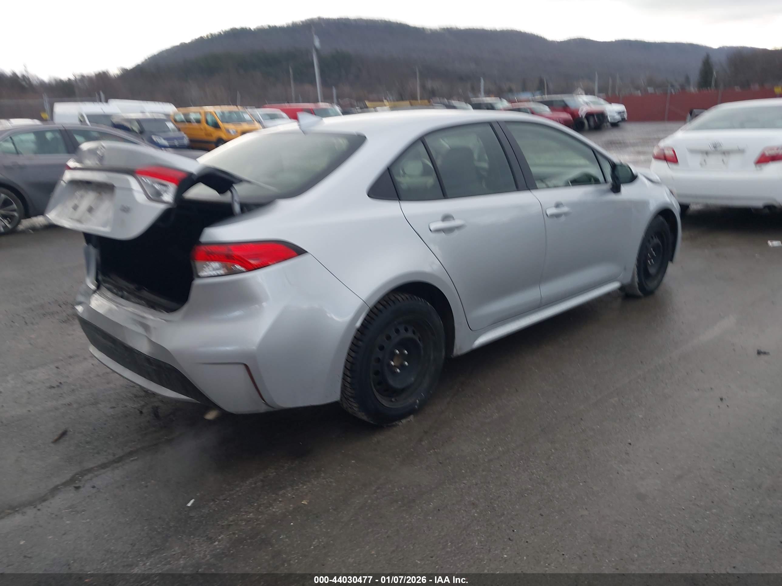 TOYOTA COROLLA image 4