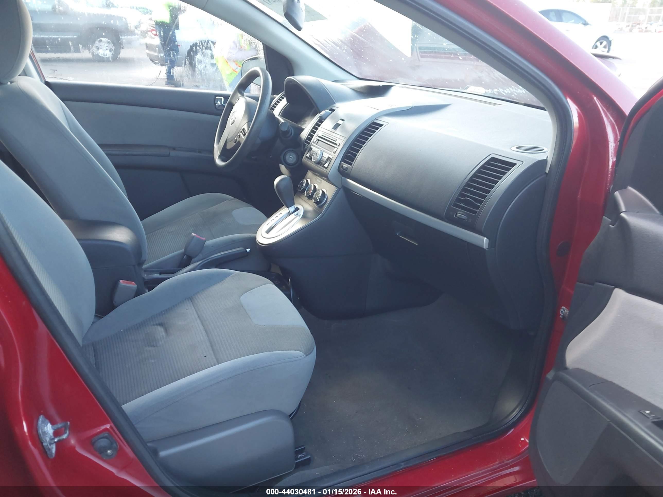 NISSAN SENTRA image 5