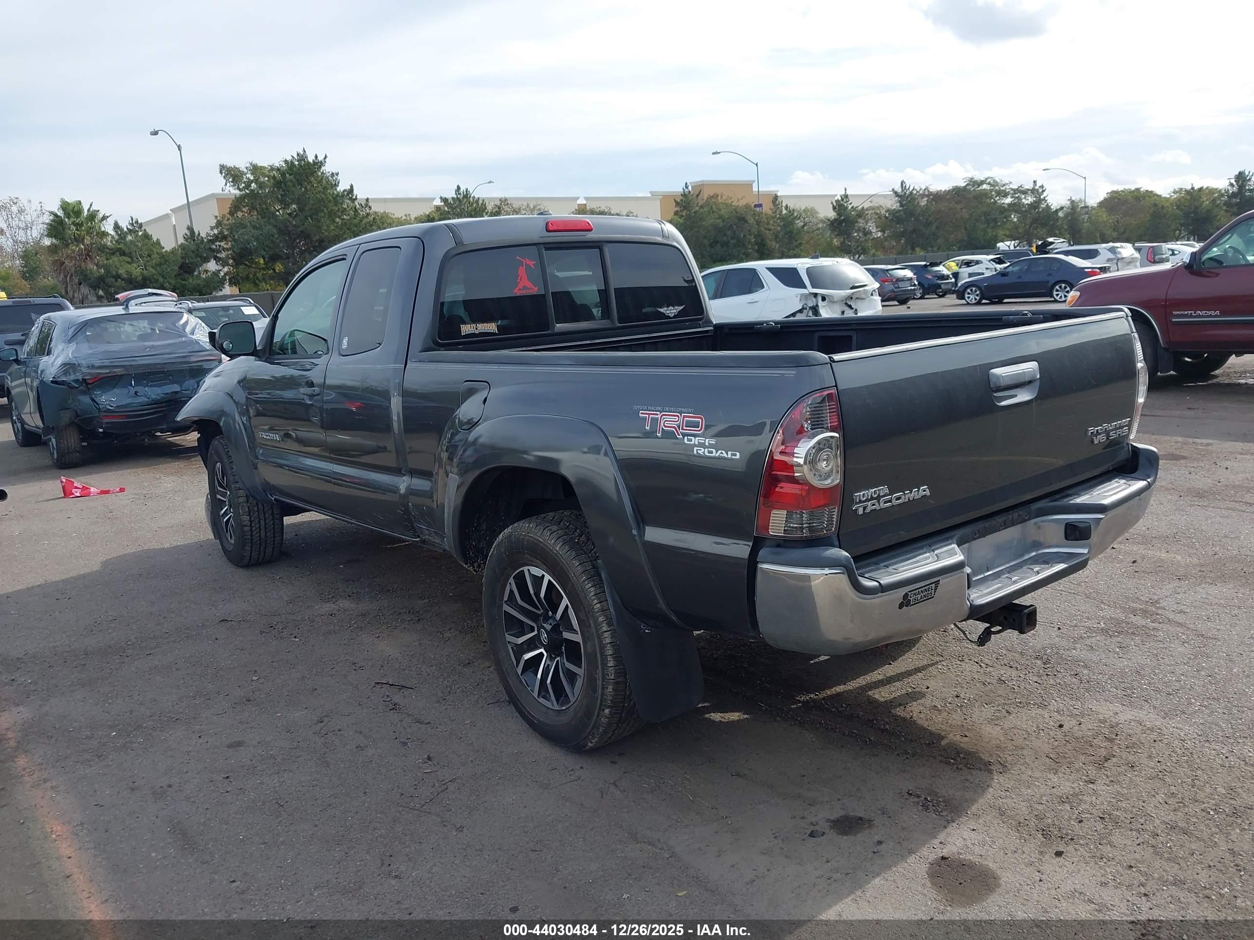 TOYOTA TACOMA image 3