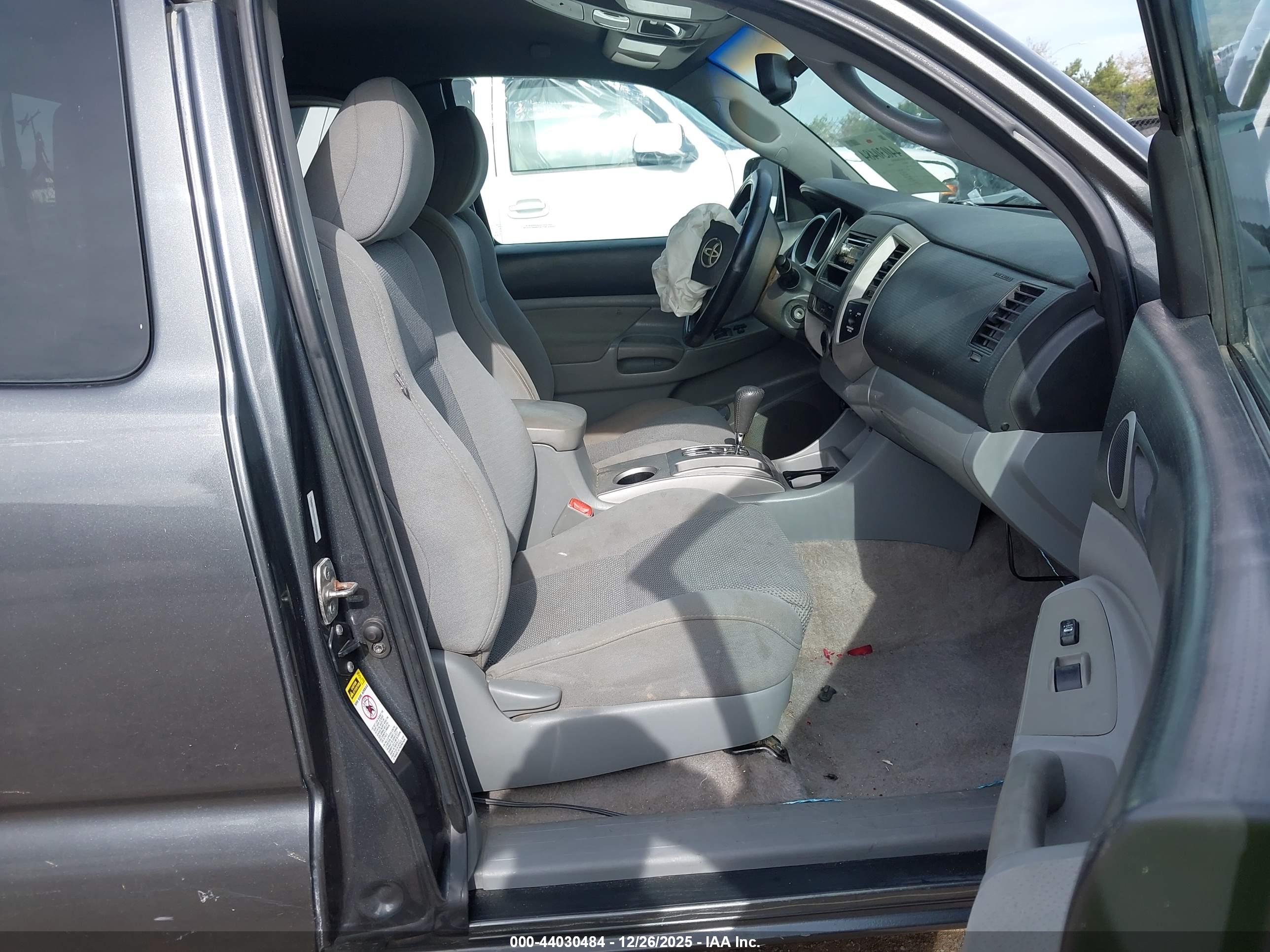 TOYOTA TACOMA image 5