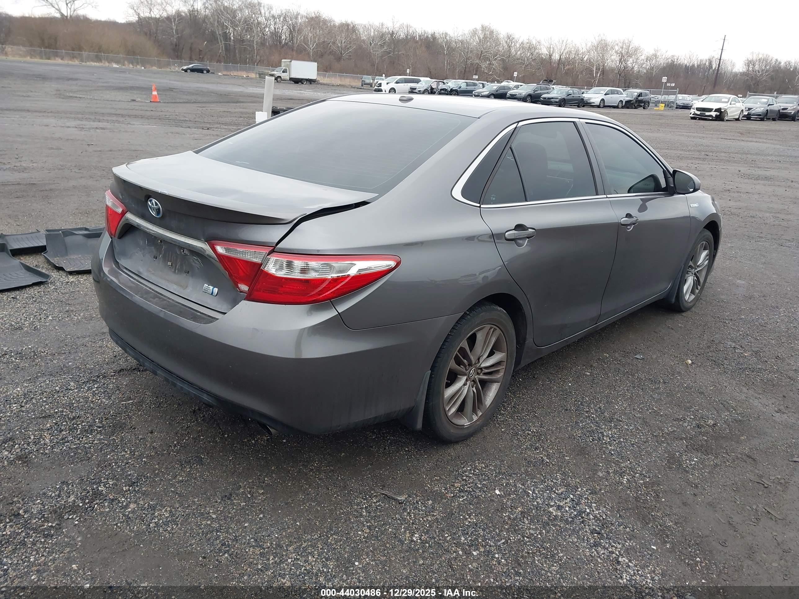 TOYOTA CAMRY image 4