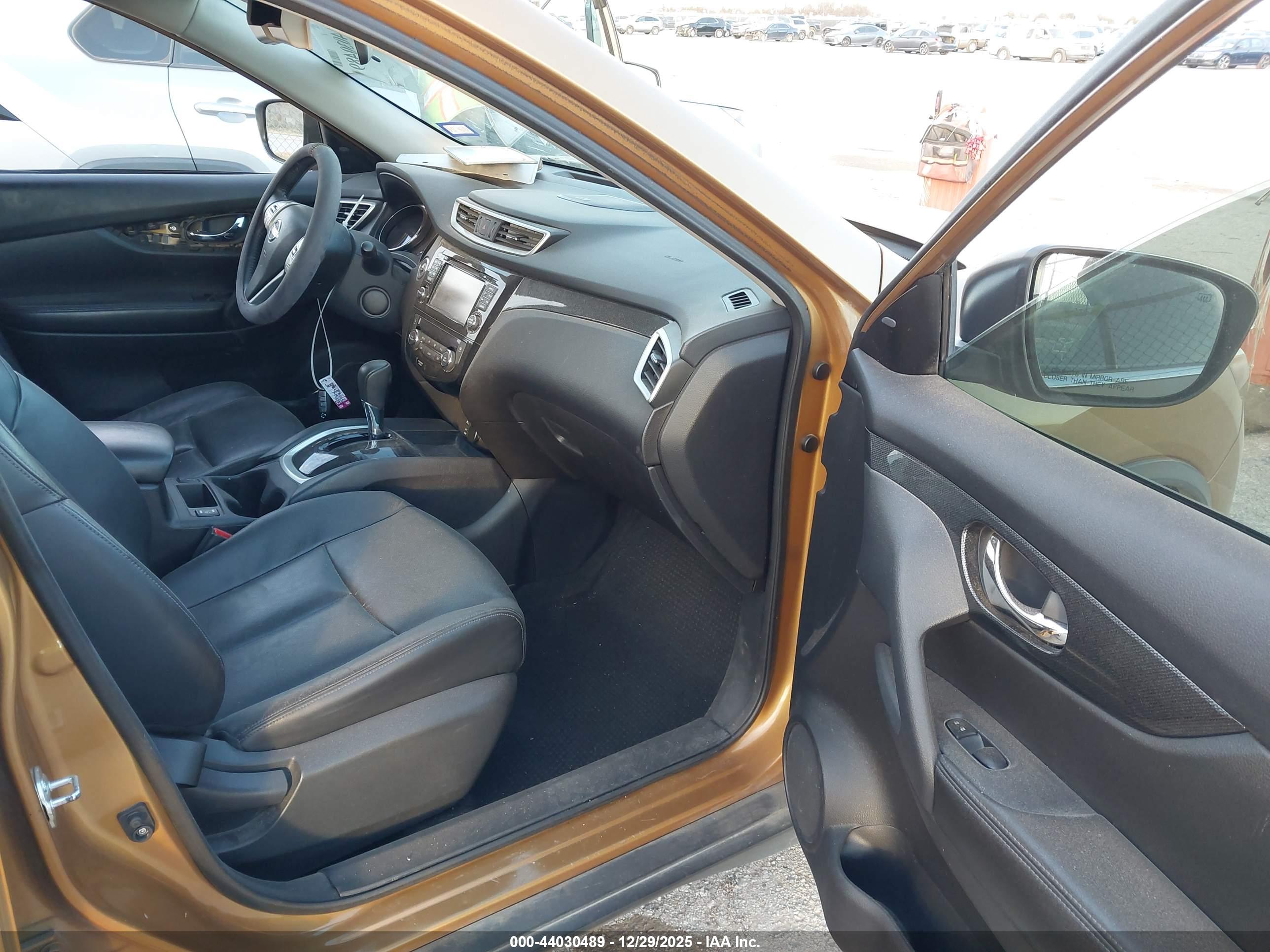 NISSAN ROGUE image 5