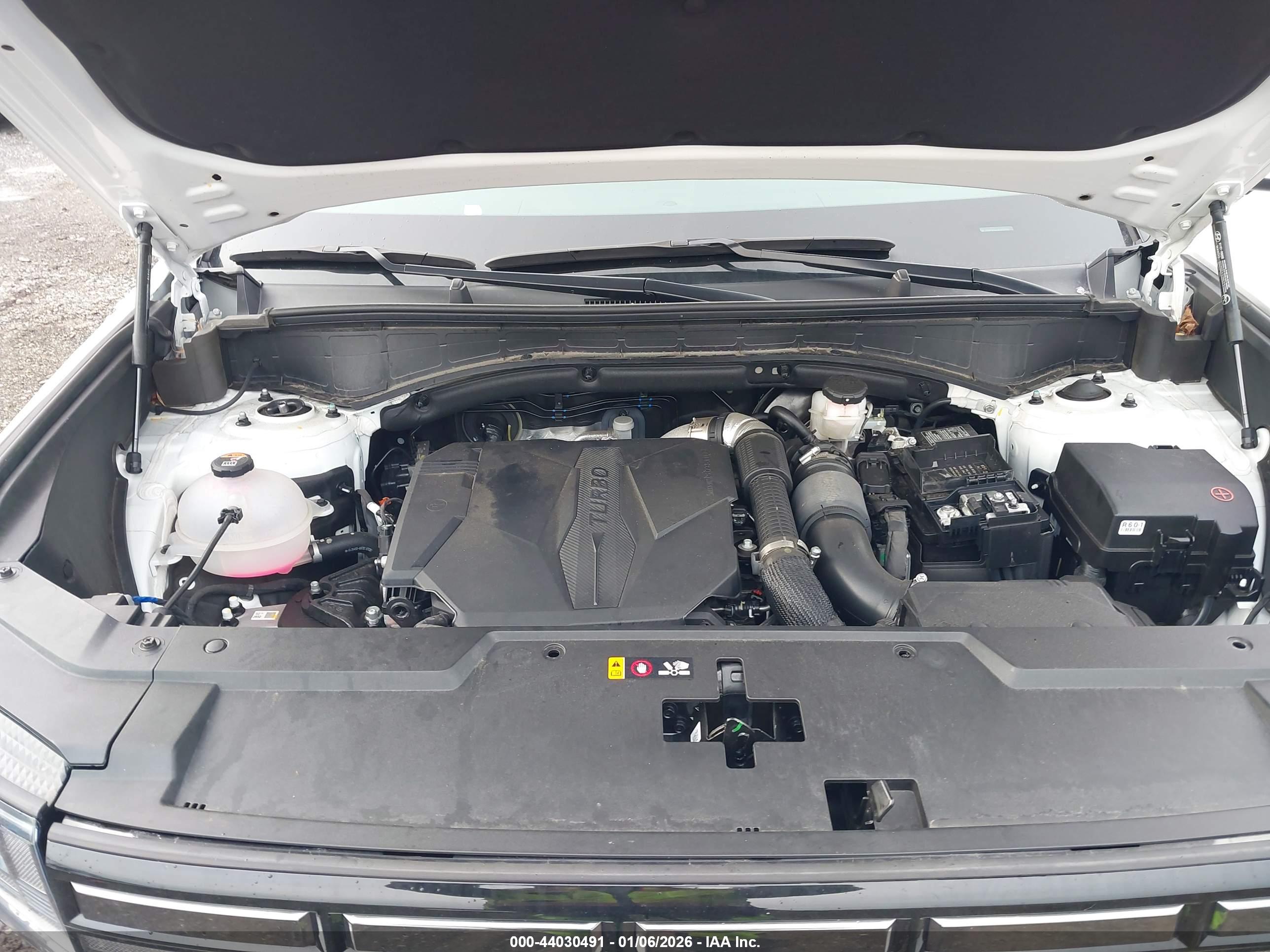 HYUNDAI SANTA image 10