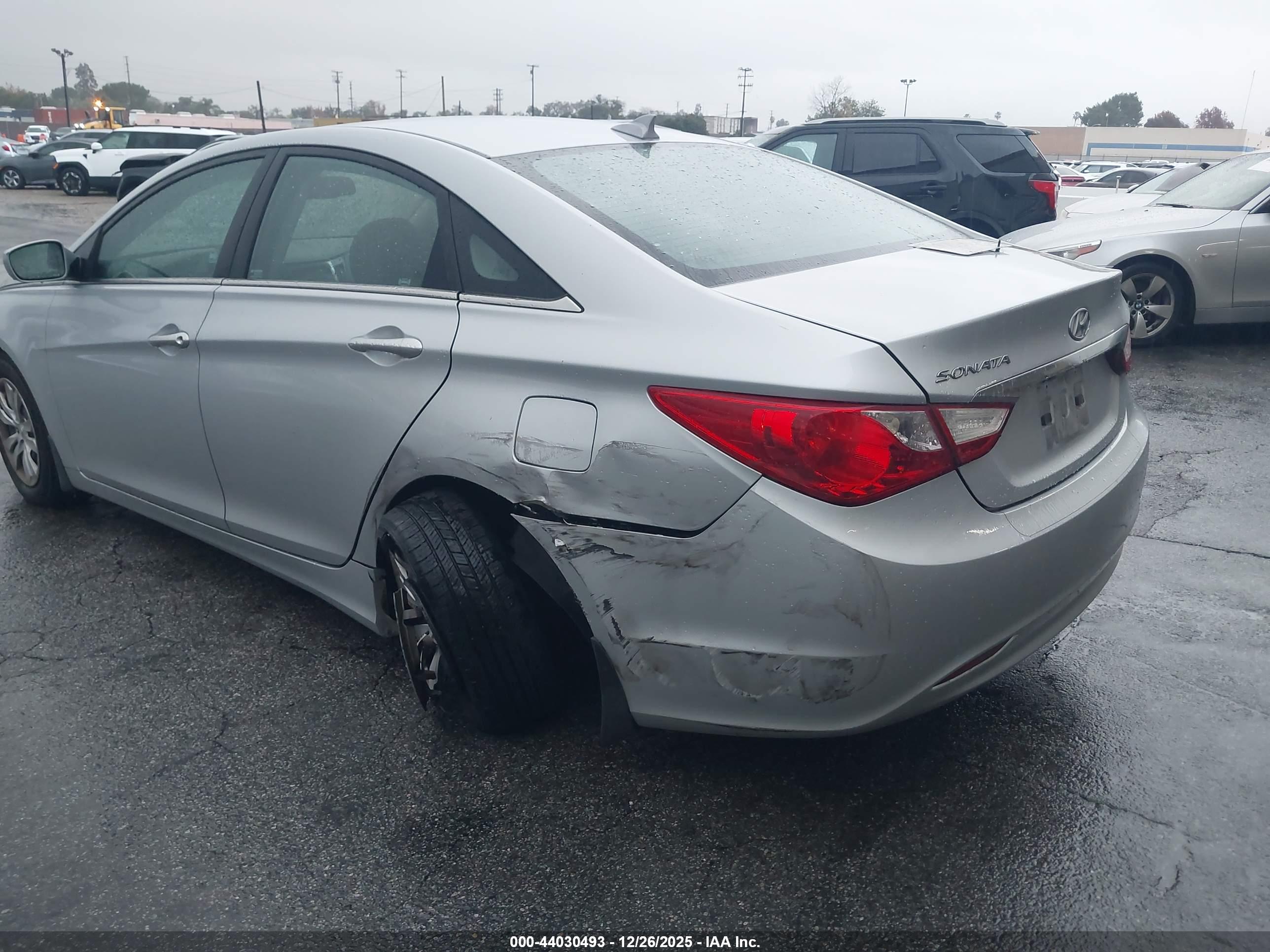 HYUNDAI SONATA image 3
