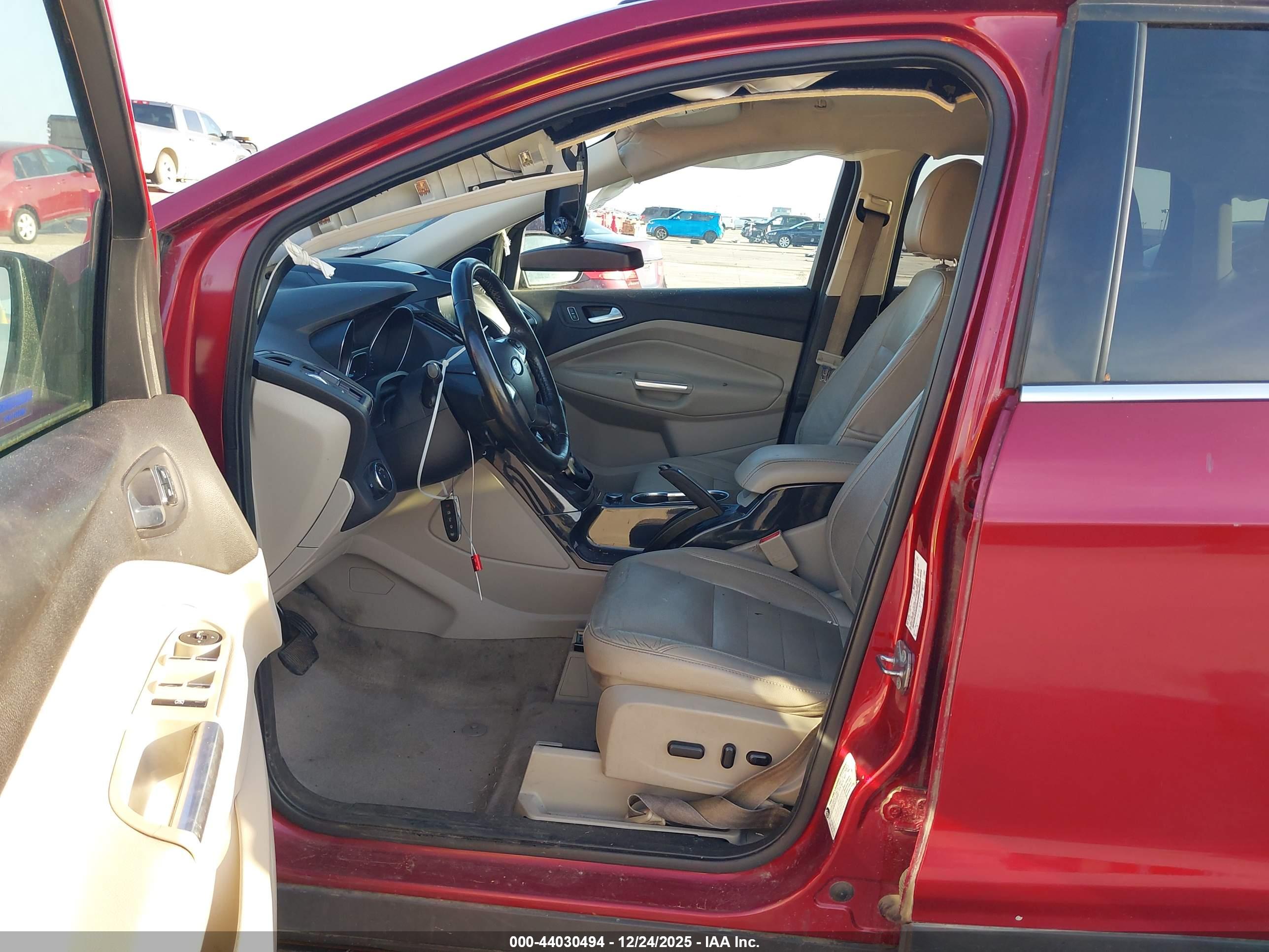 FORD ESCAPE image 5