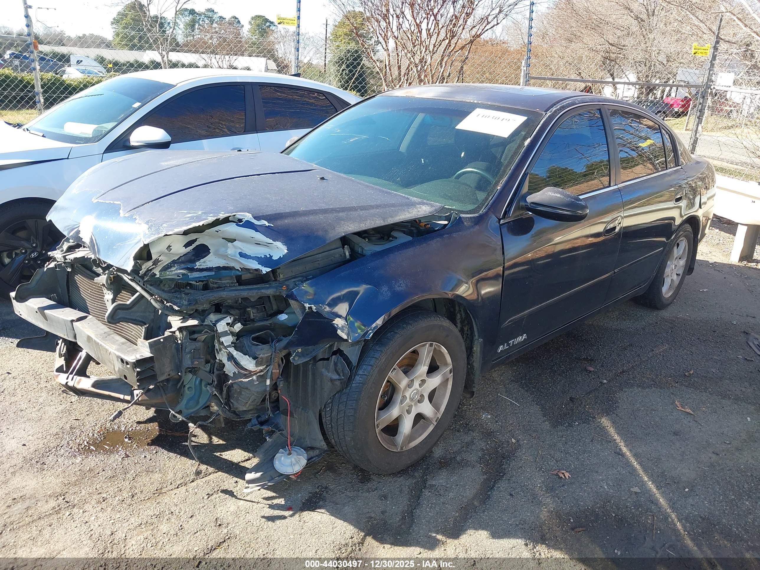 NISSAN ALTIMA image 2