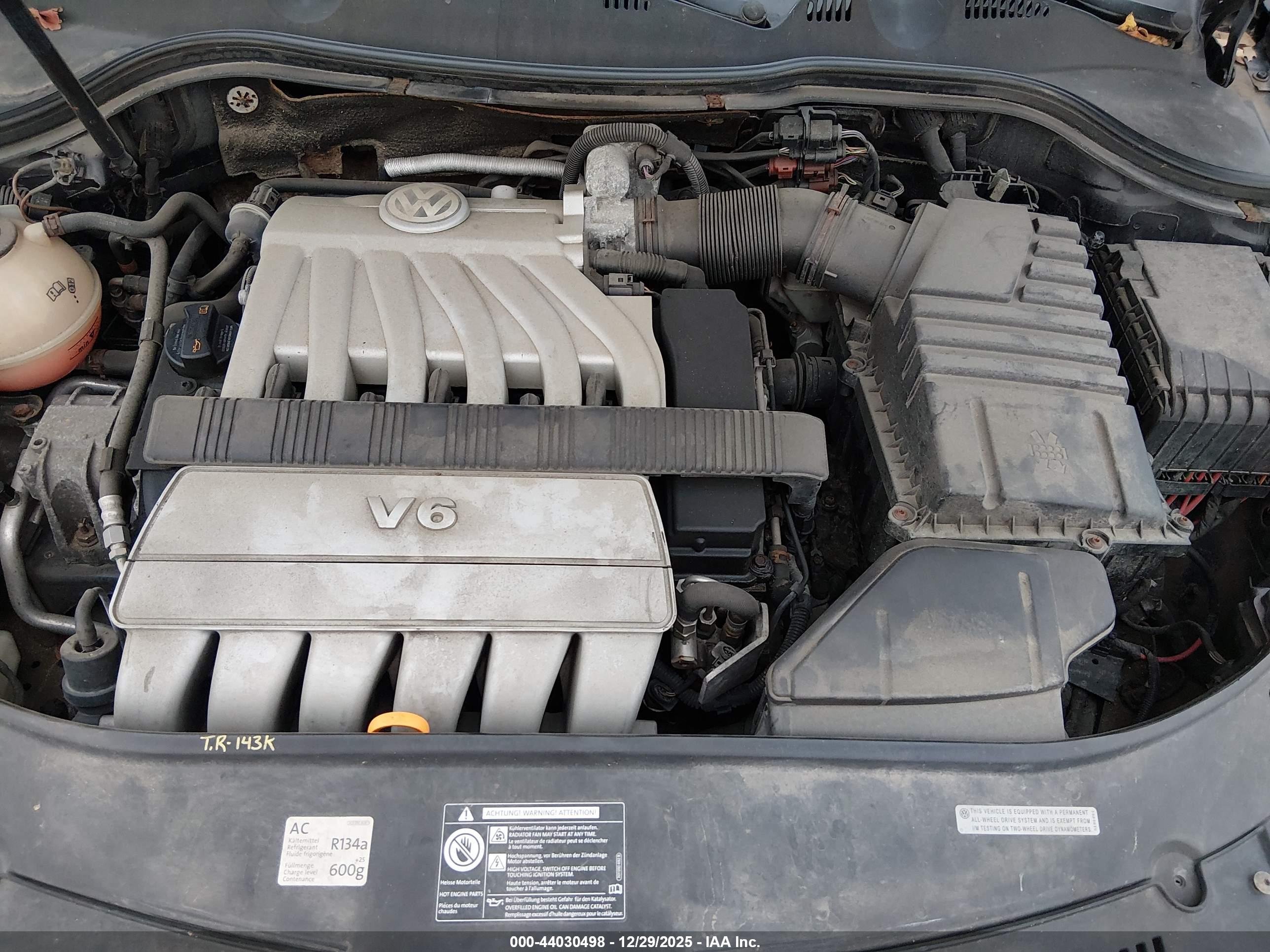VOLKSWAGEN PASSAT image 10