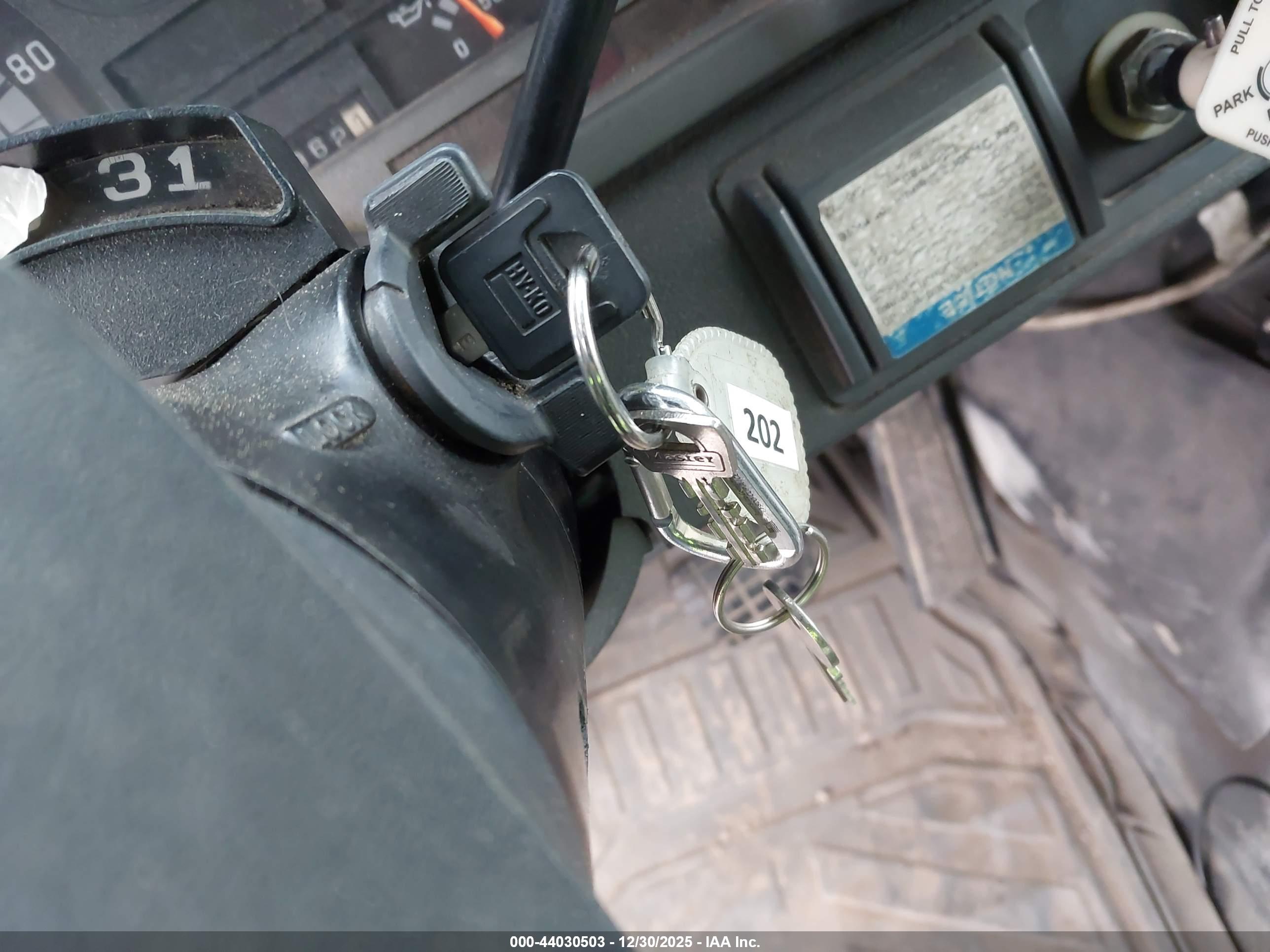 GMC TC6H042 image 11