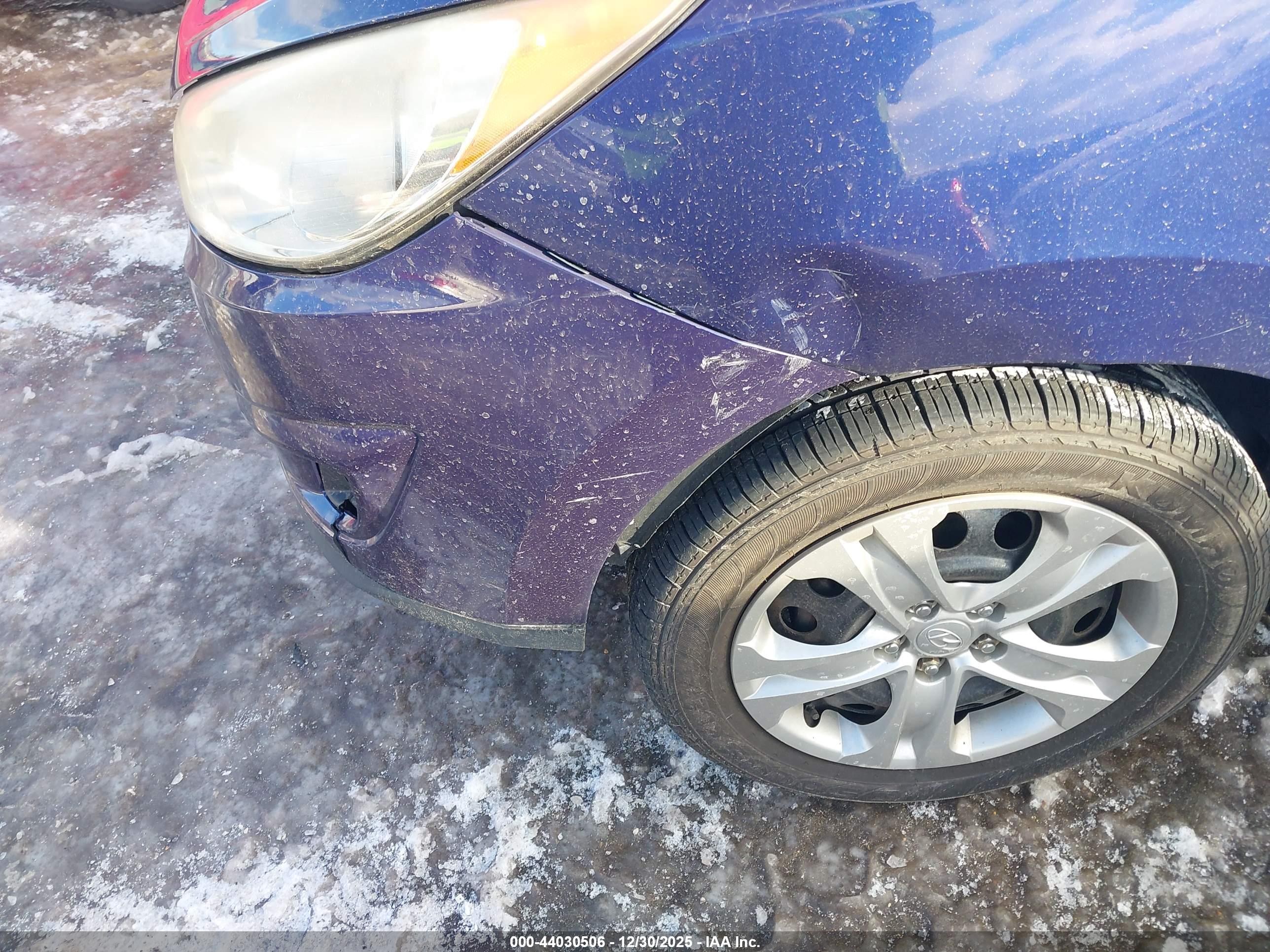 HYUNDAI TUCSON image 6