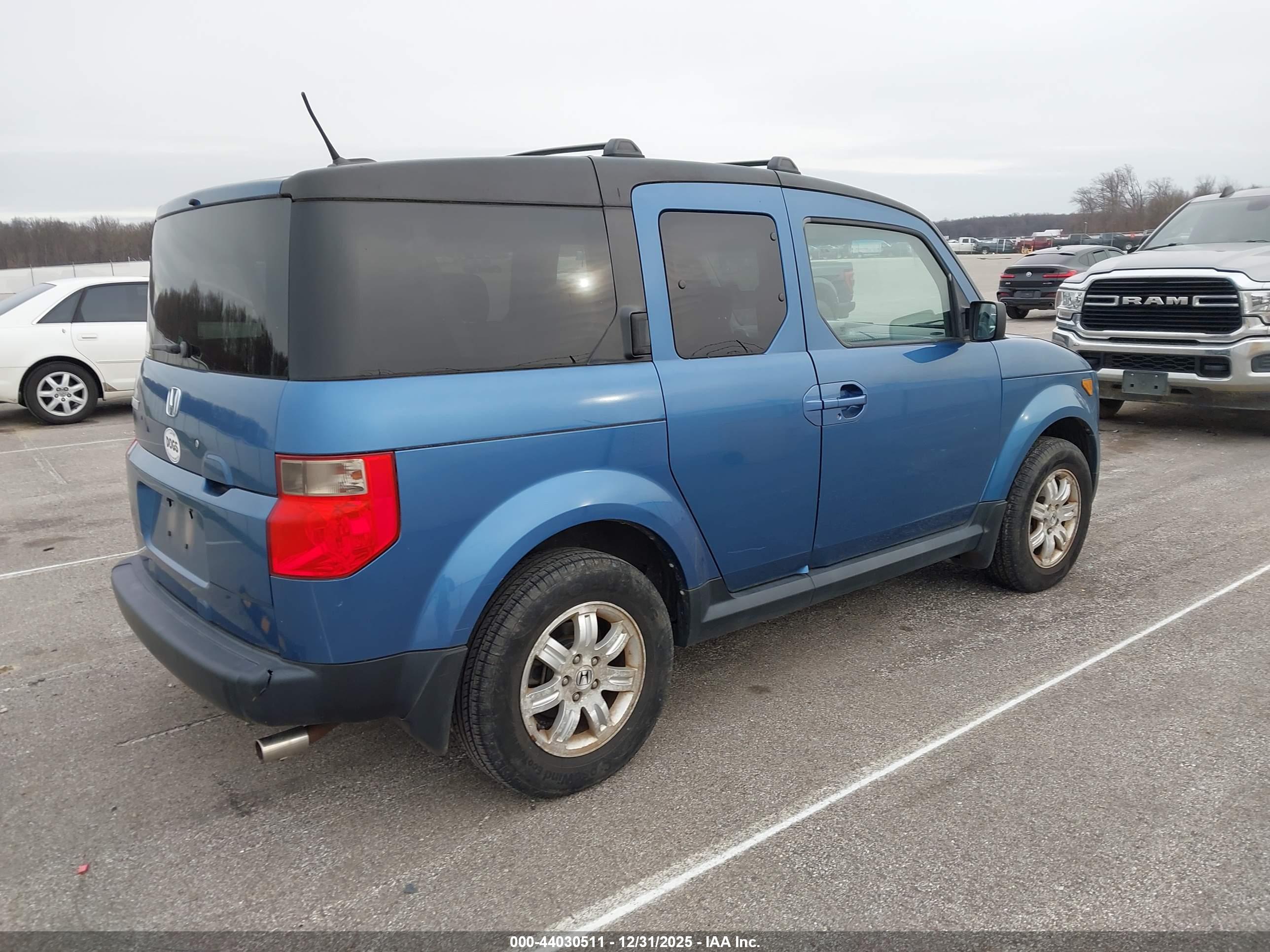 HONDA ELEMENT image 4