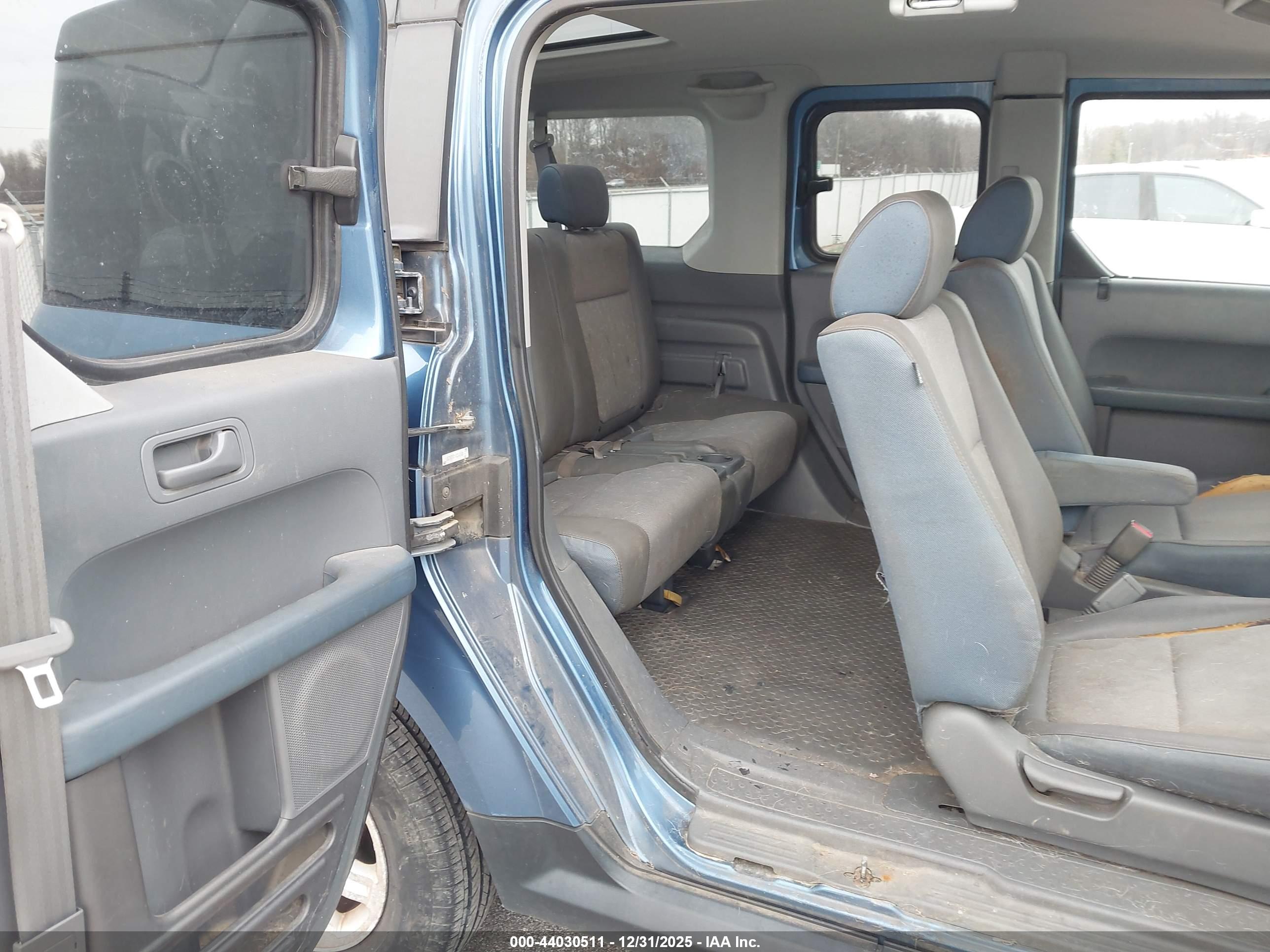 HONDA ELEMENT image 8