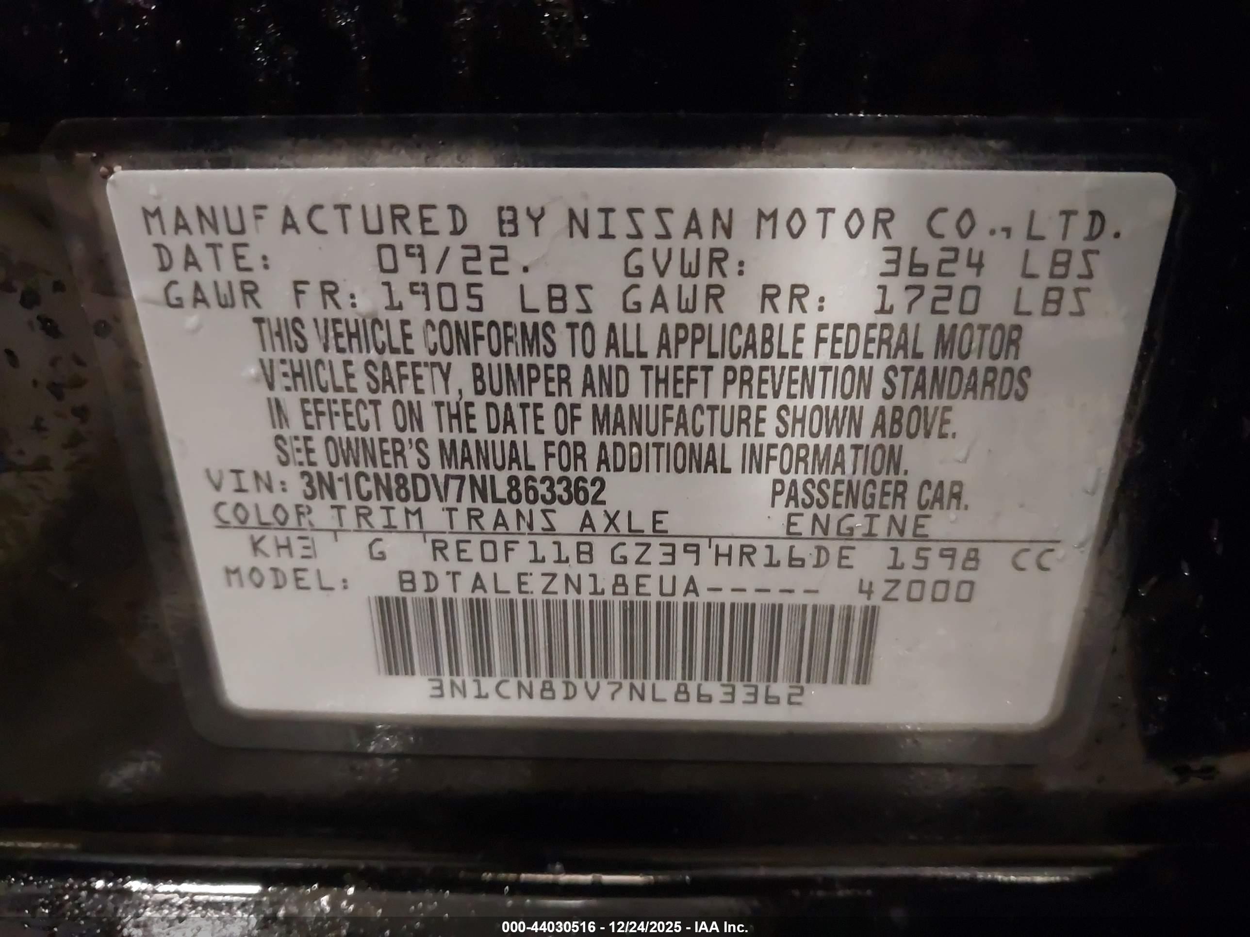 NISSAN VERSA image 9