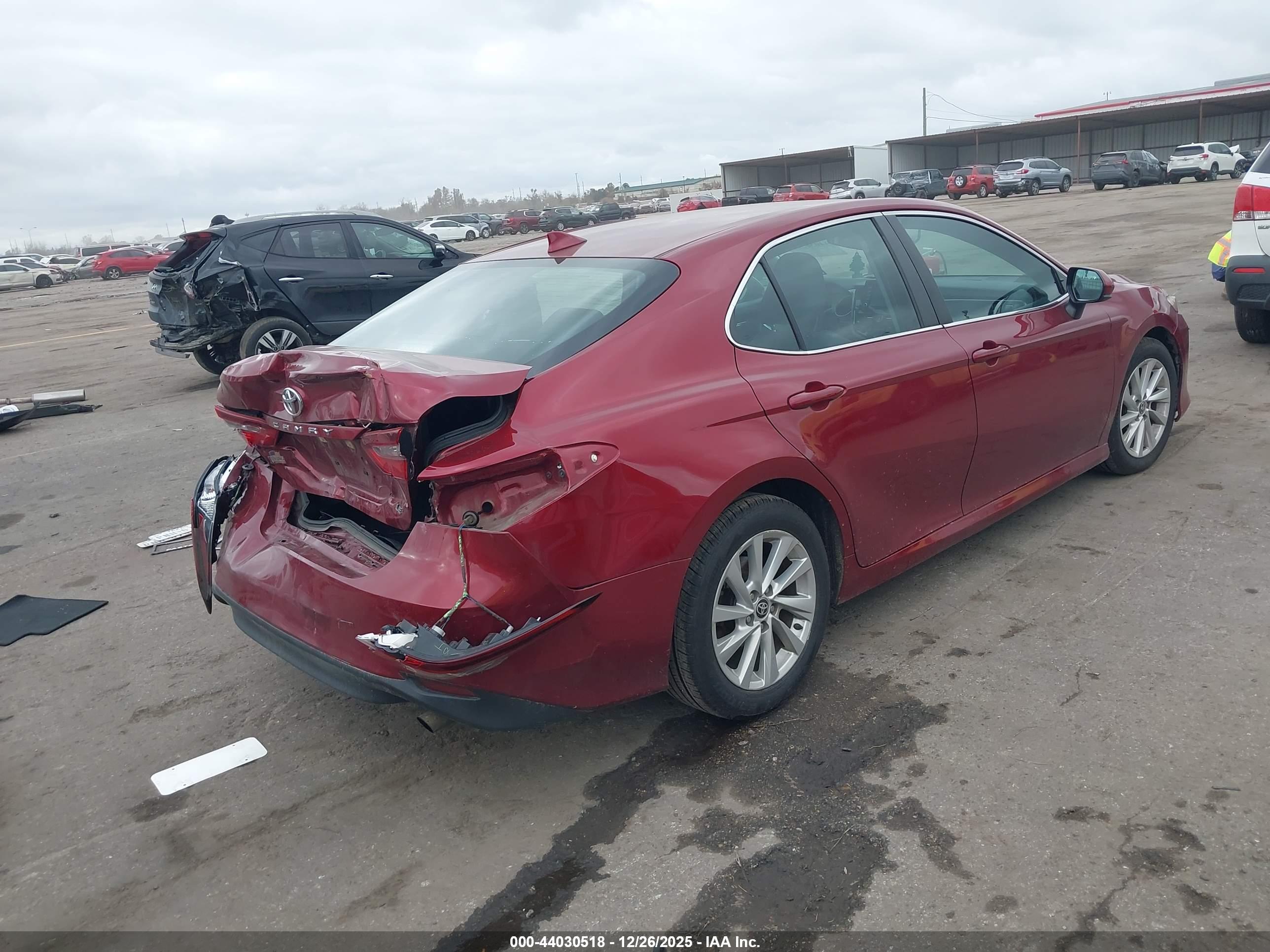 TOYOTA CAMRY image 4