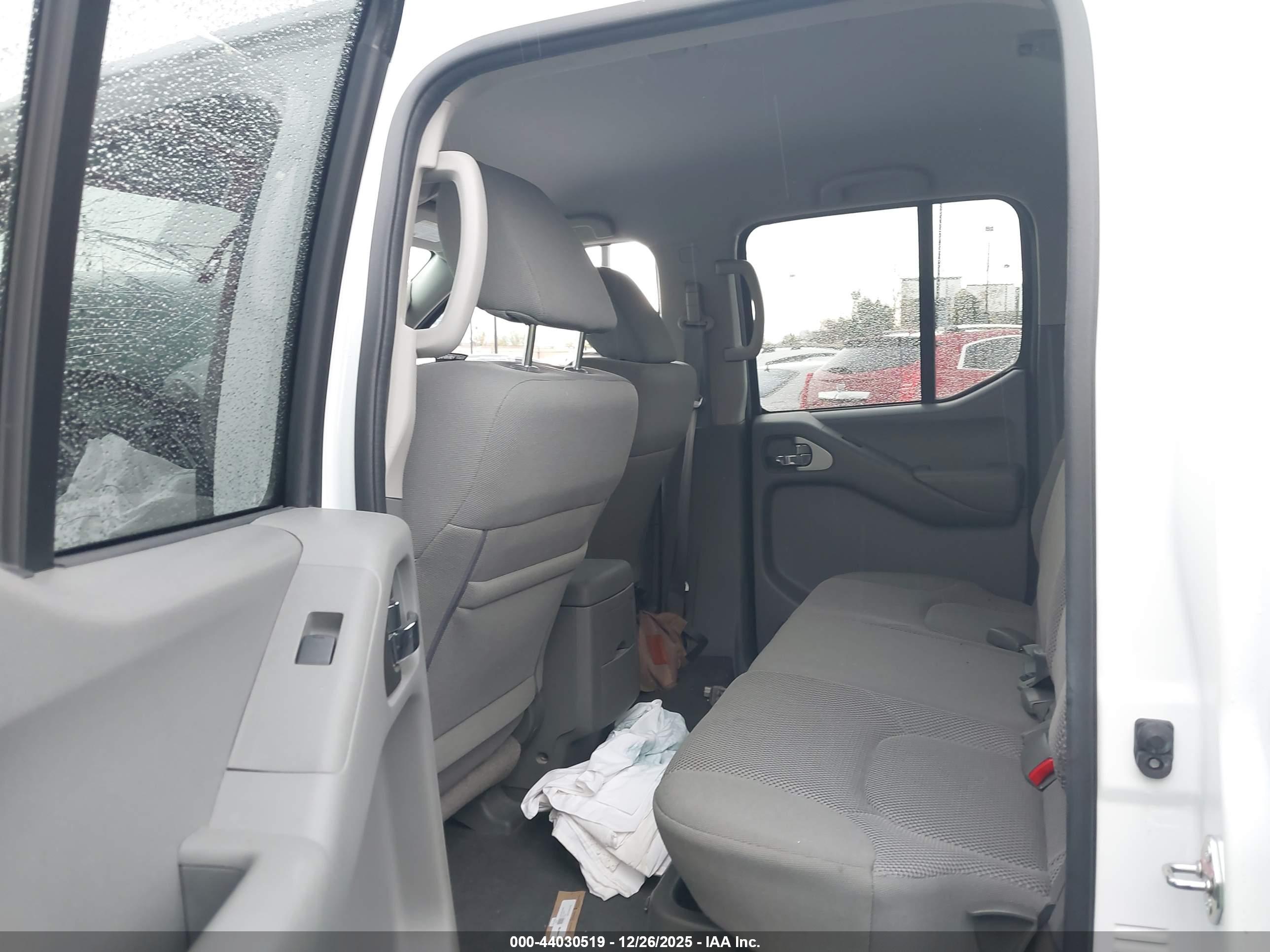 NISSAN FRONTIER image 8