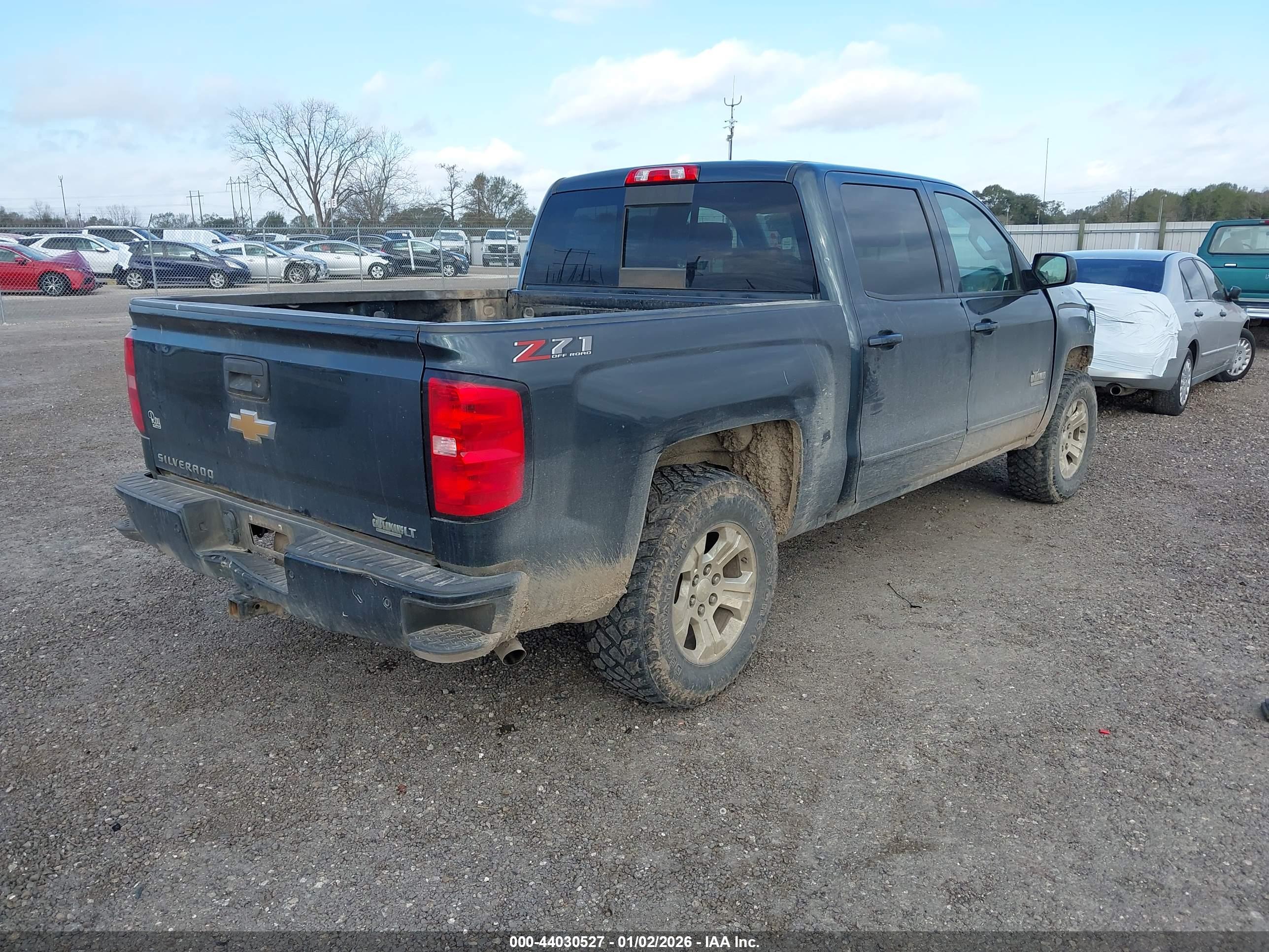 CHEVROLET SILVERADO image 4