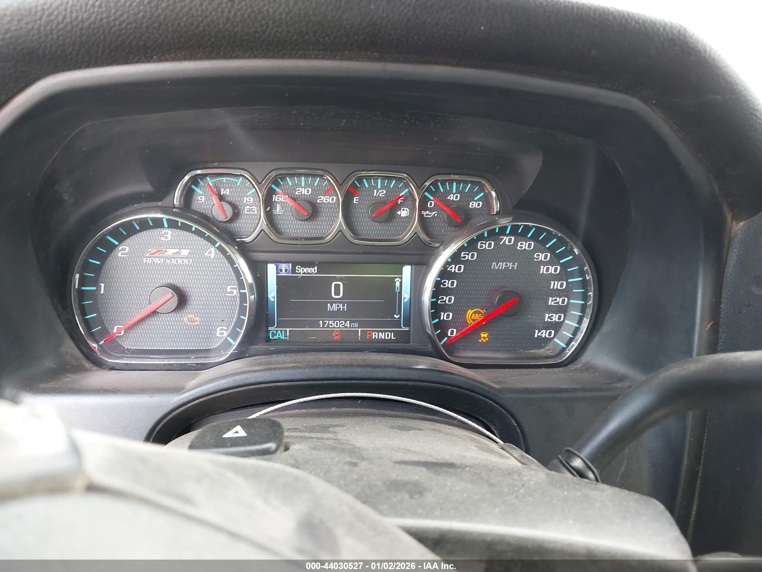CHEVROLET SILVERADO image 7