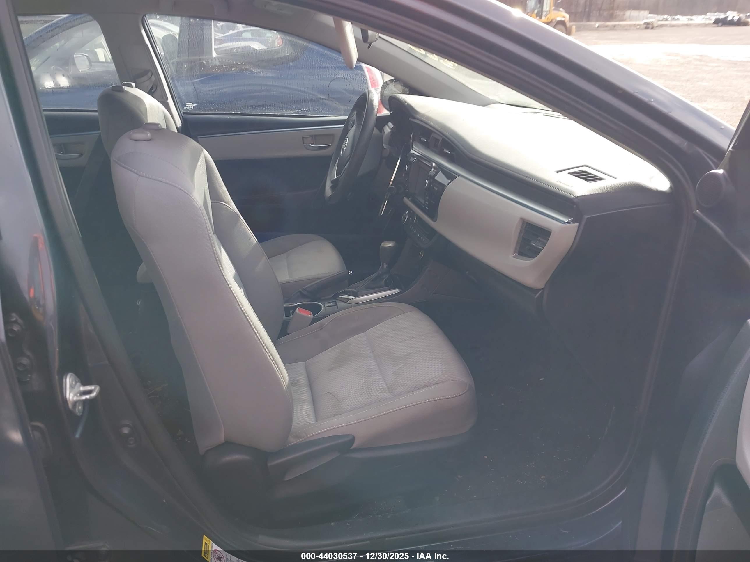 TOYOTA COROLLA image 5