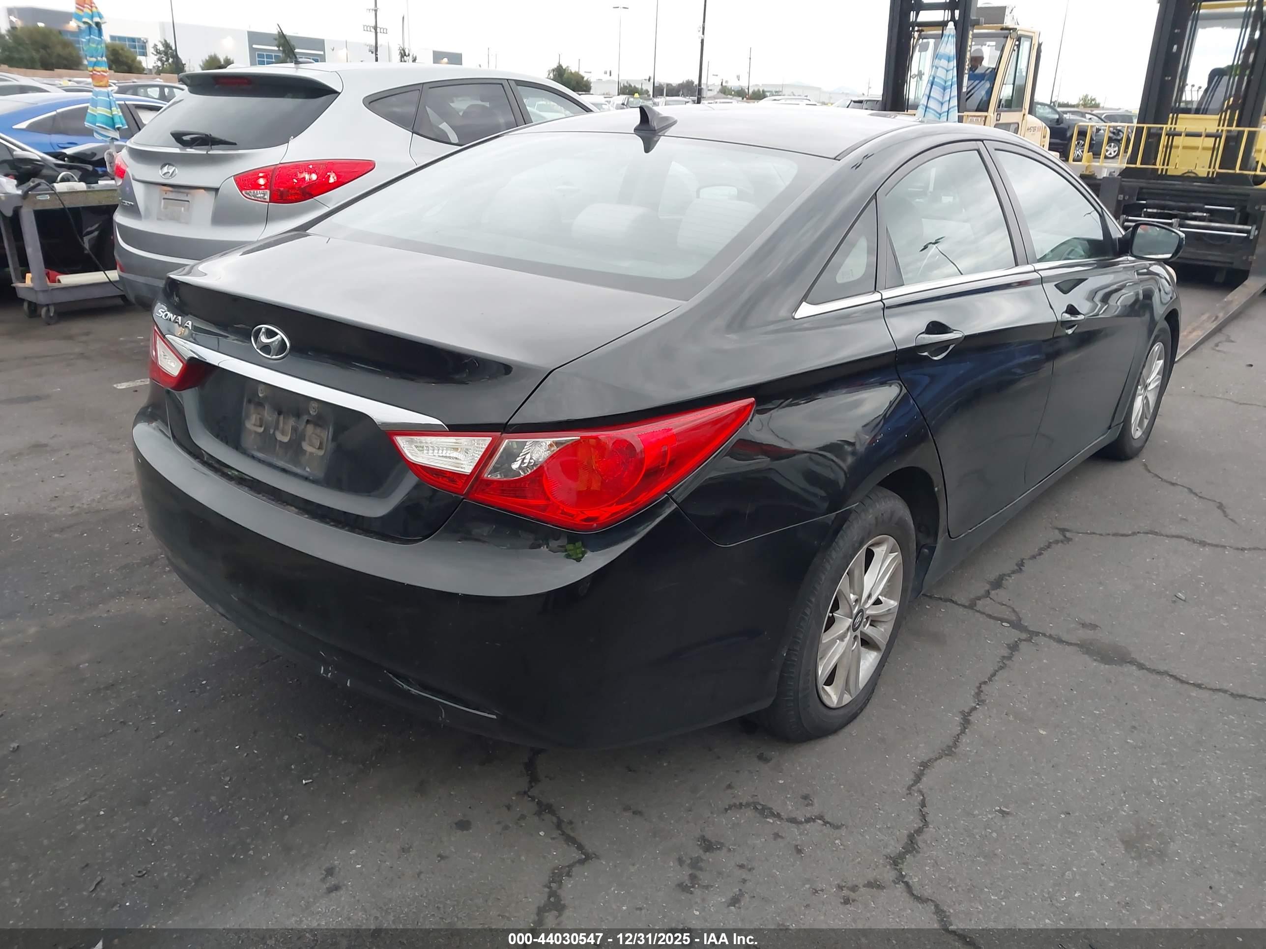 HYUNDAI SONATA image 4