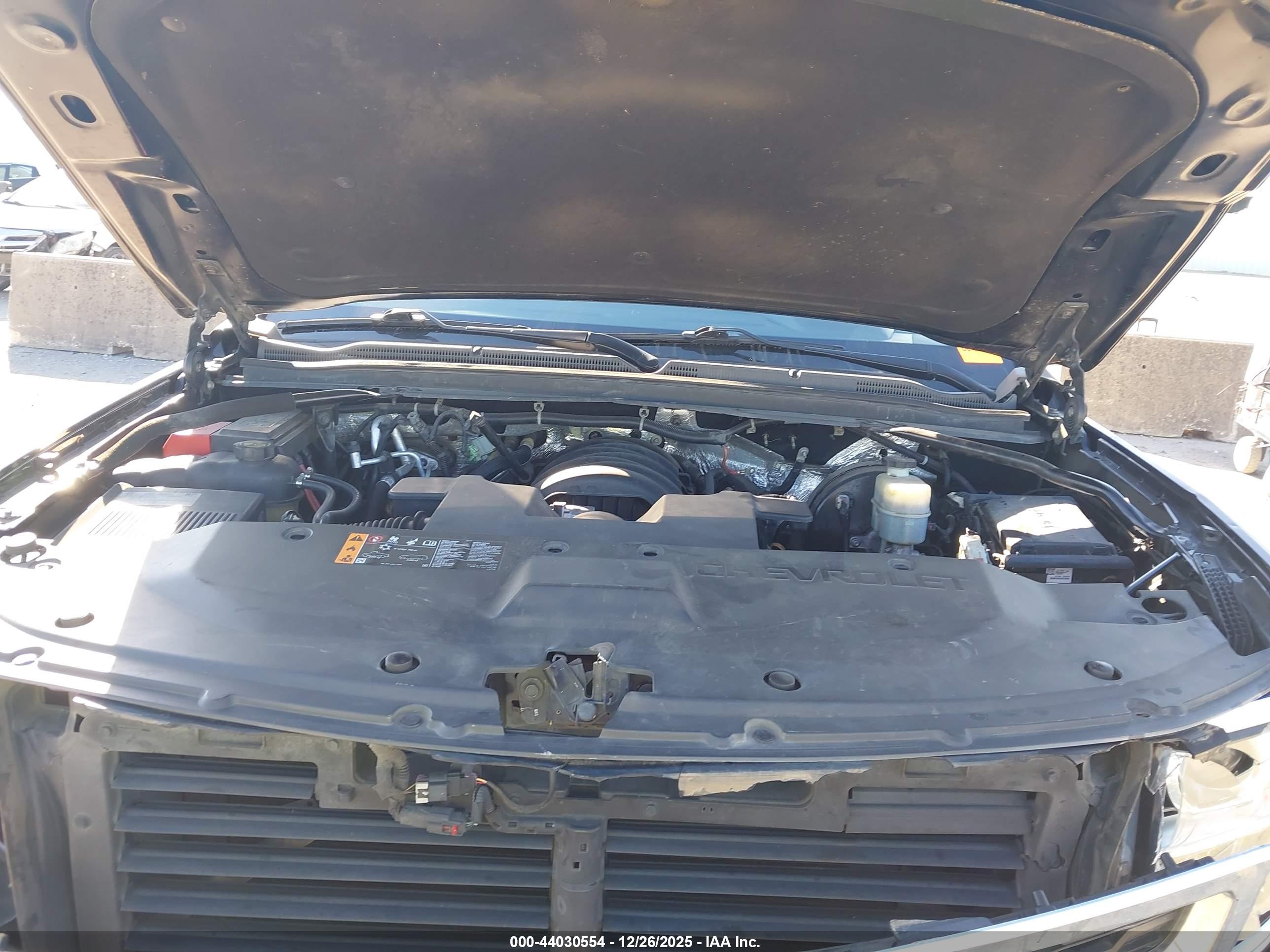 CHEVROLET TAHOE image 10