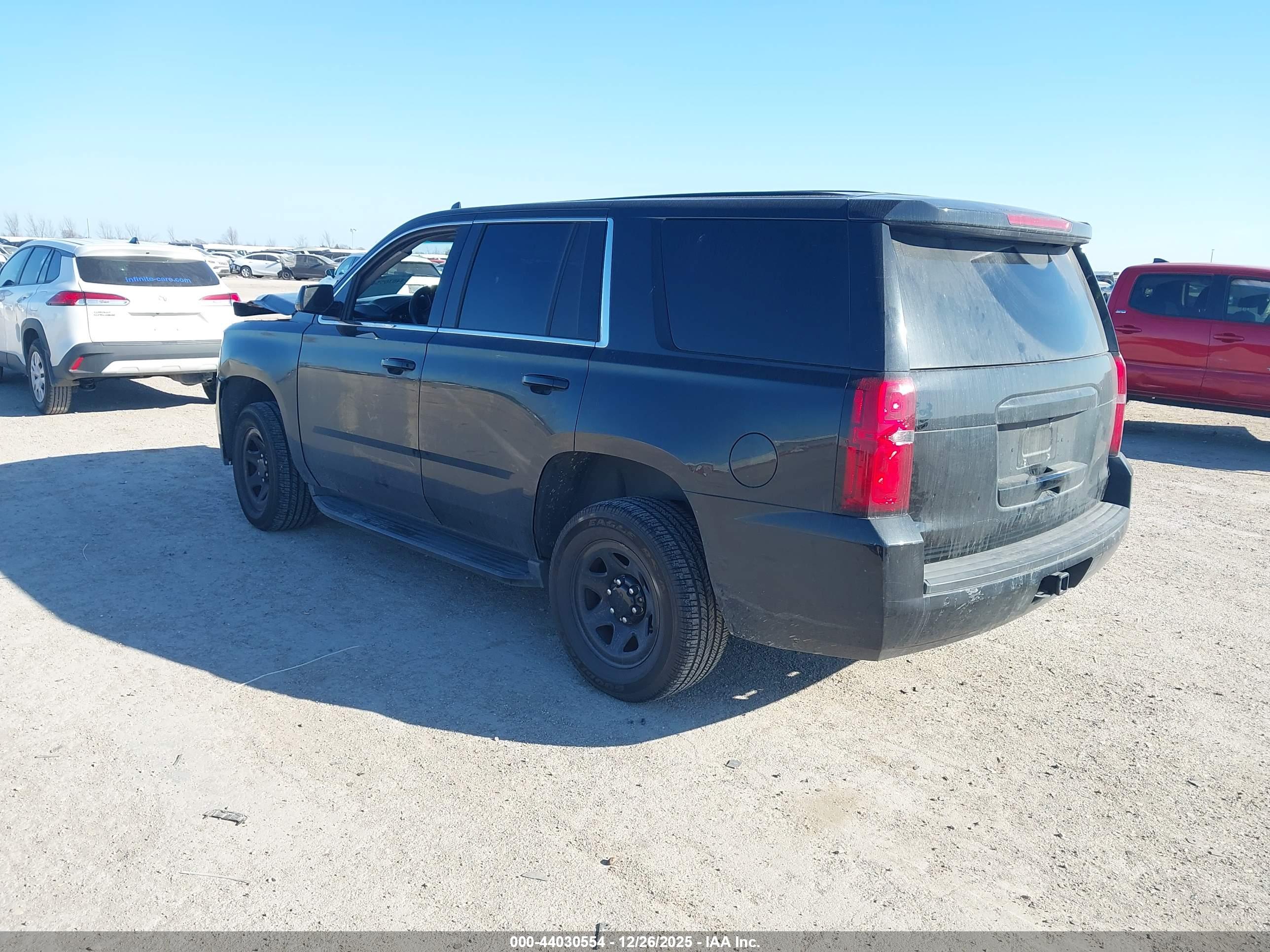 CHEVROLET TAHOE image 3