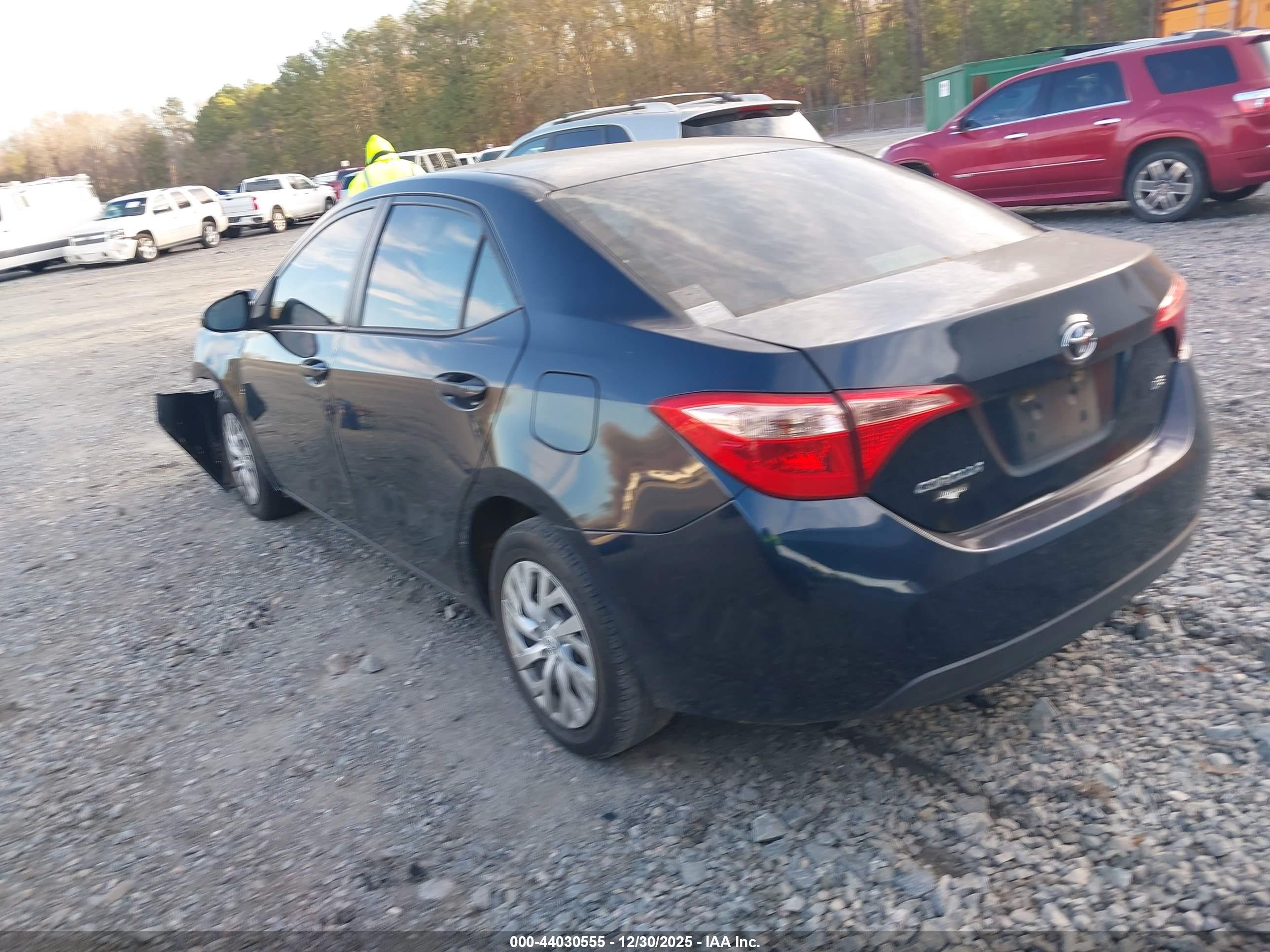 TOYOTA COROLLA image 3