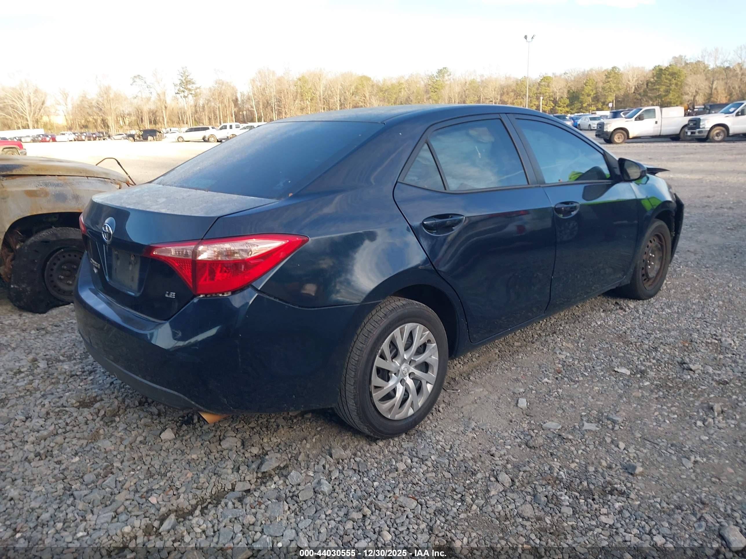 TOYOTA COROLLA image 4