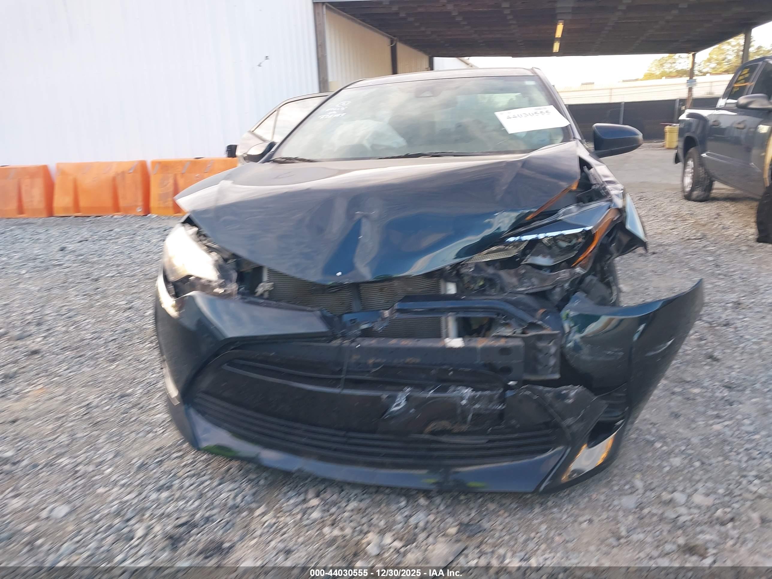 TOYOTA COROLLA image 6