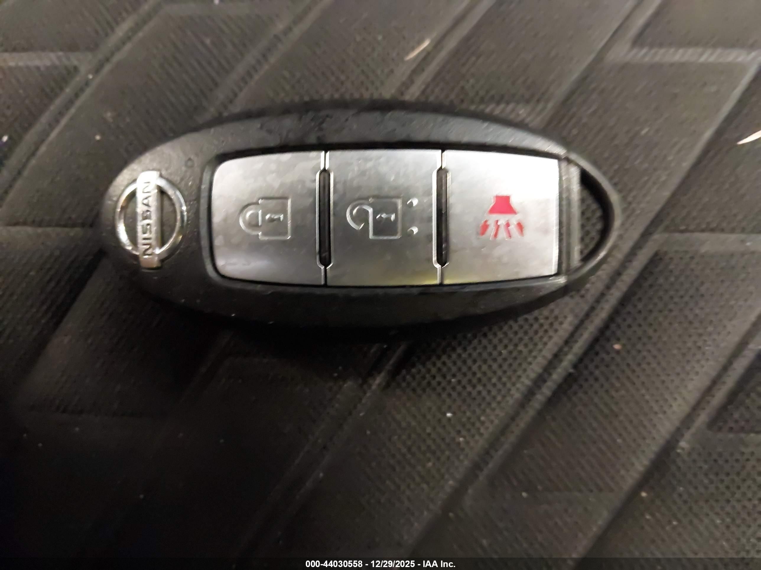 NISSAN KICKS image 11