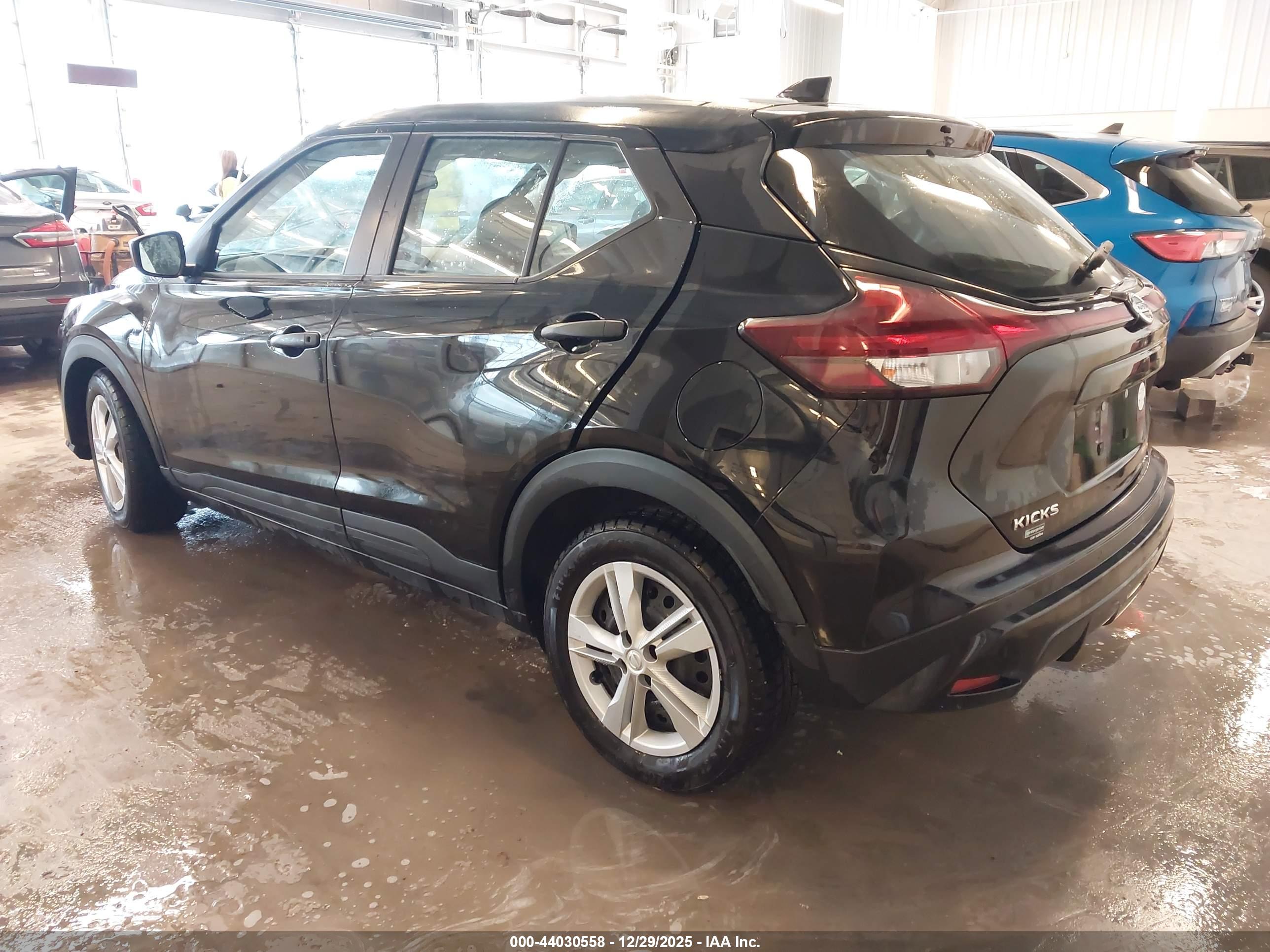 NISSAN KICKS image 3