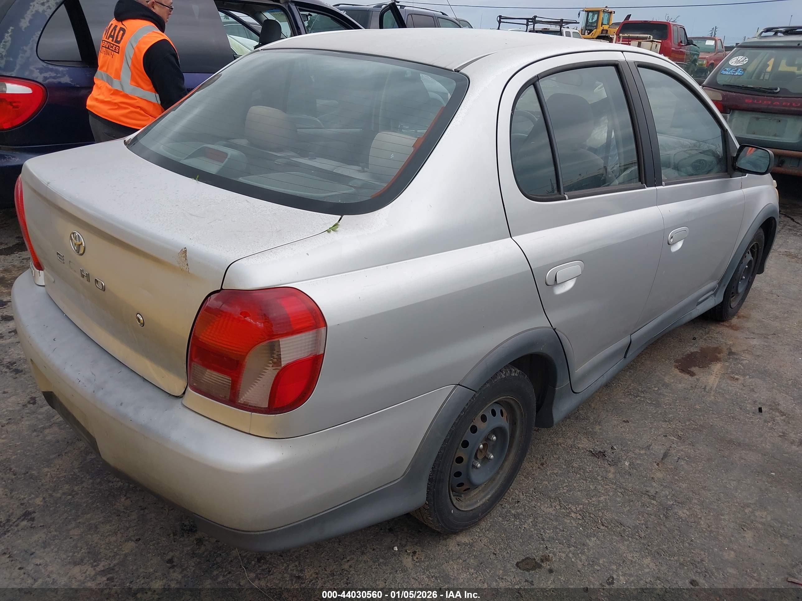 TOYOTA ECHO image 4