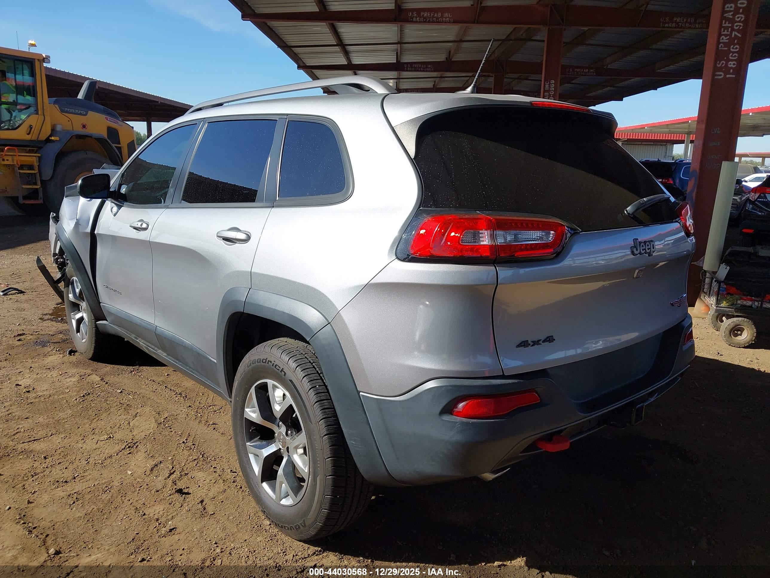 JEEP CHEROKEE image 3