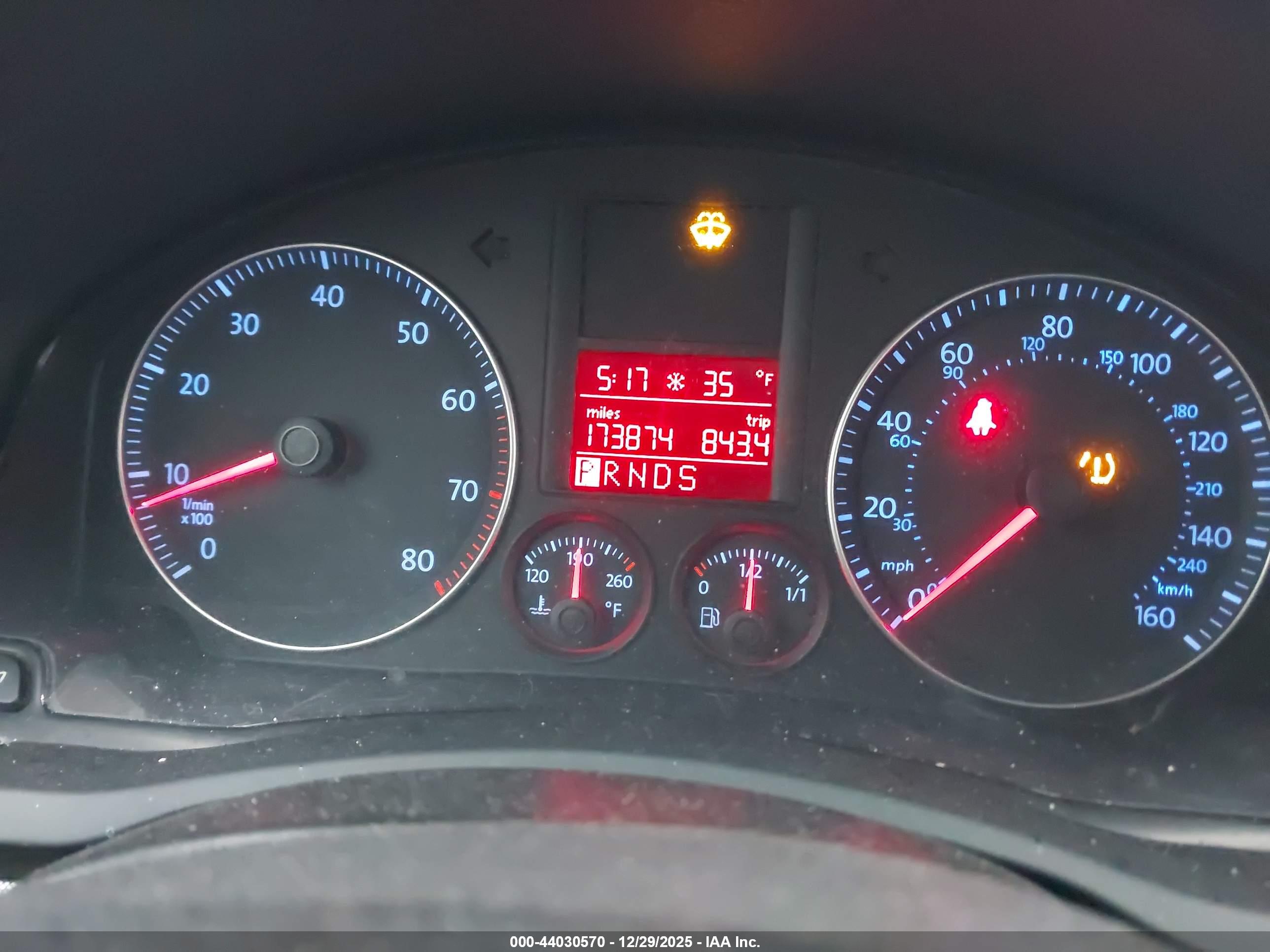 VOLKSWAGEN JETTA image 7