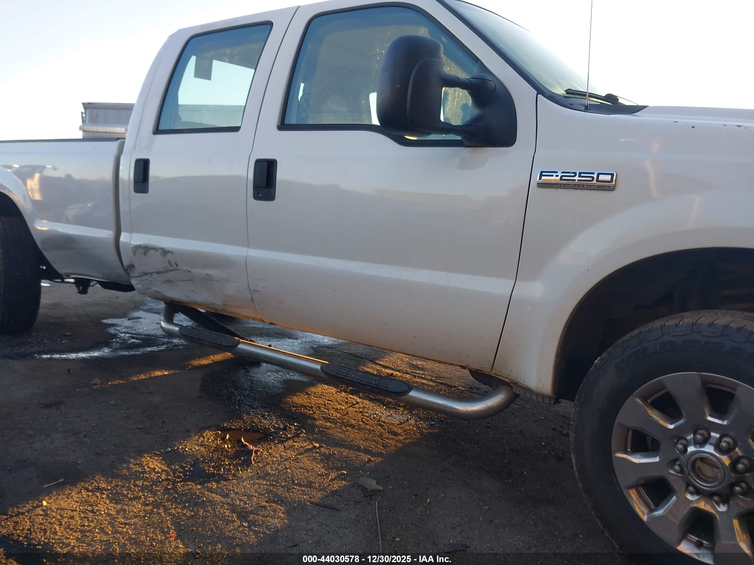 FORD F-250 image 6
