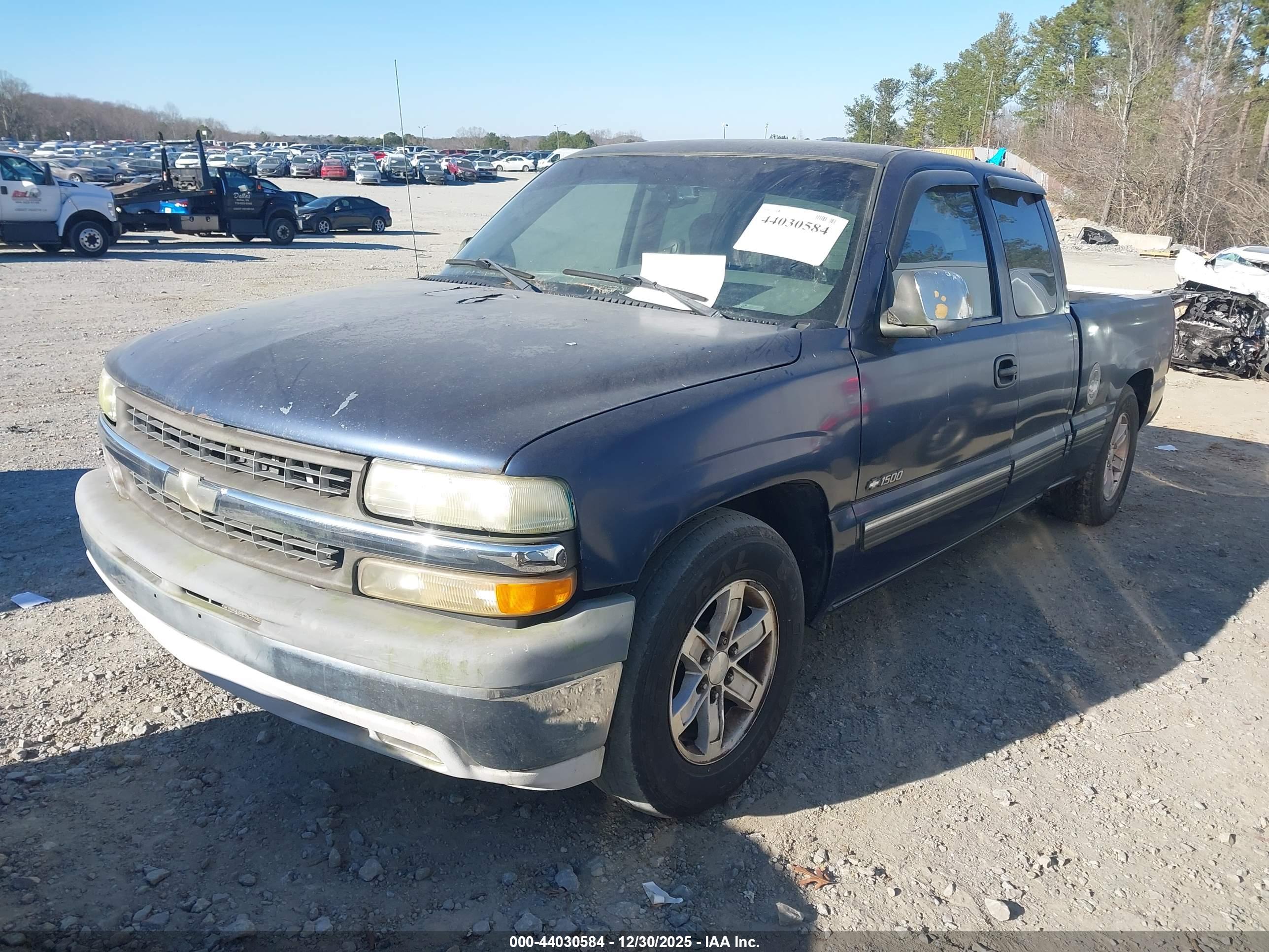 CHEVROLET SILVERADO image 2