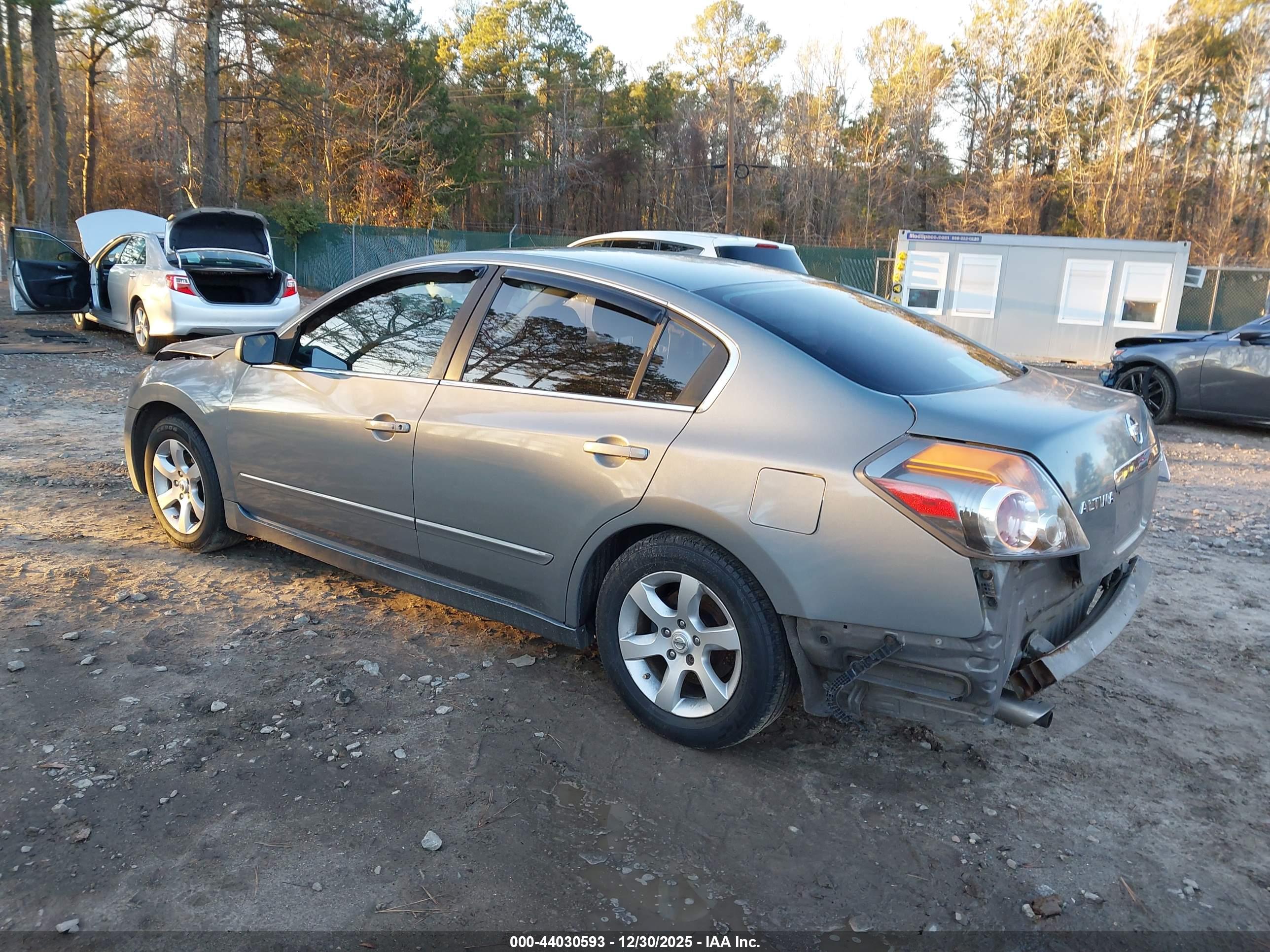 NISSAN ALTIMA image 3