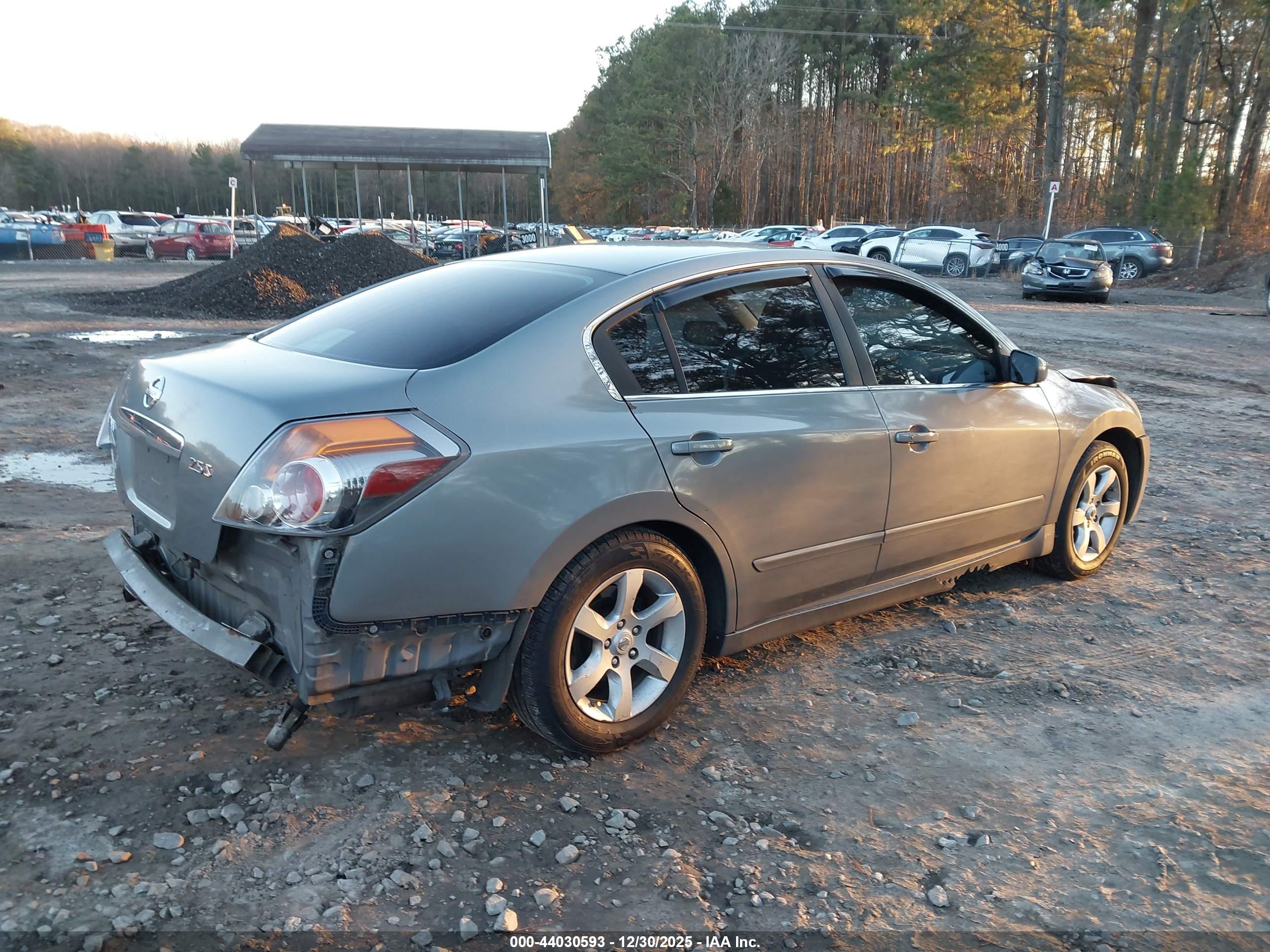 NISSAN ALTIMA image 4