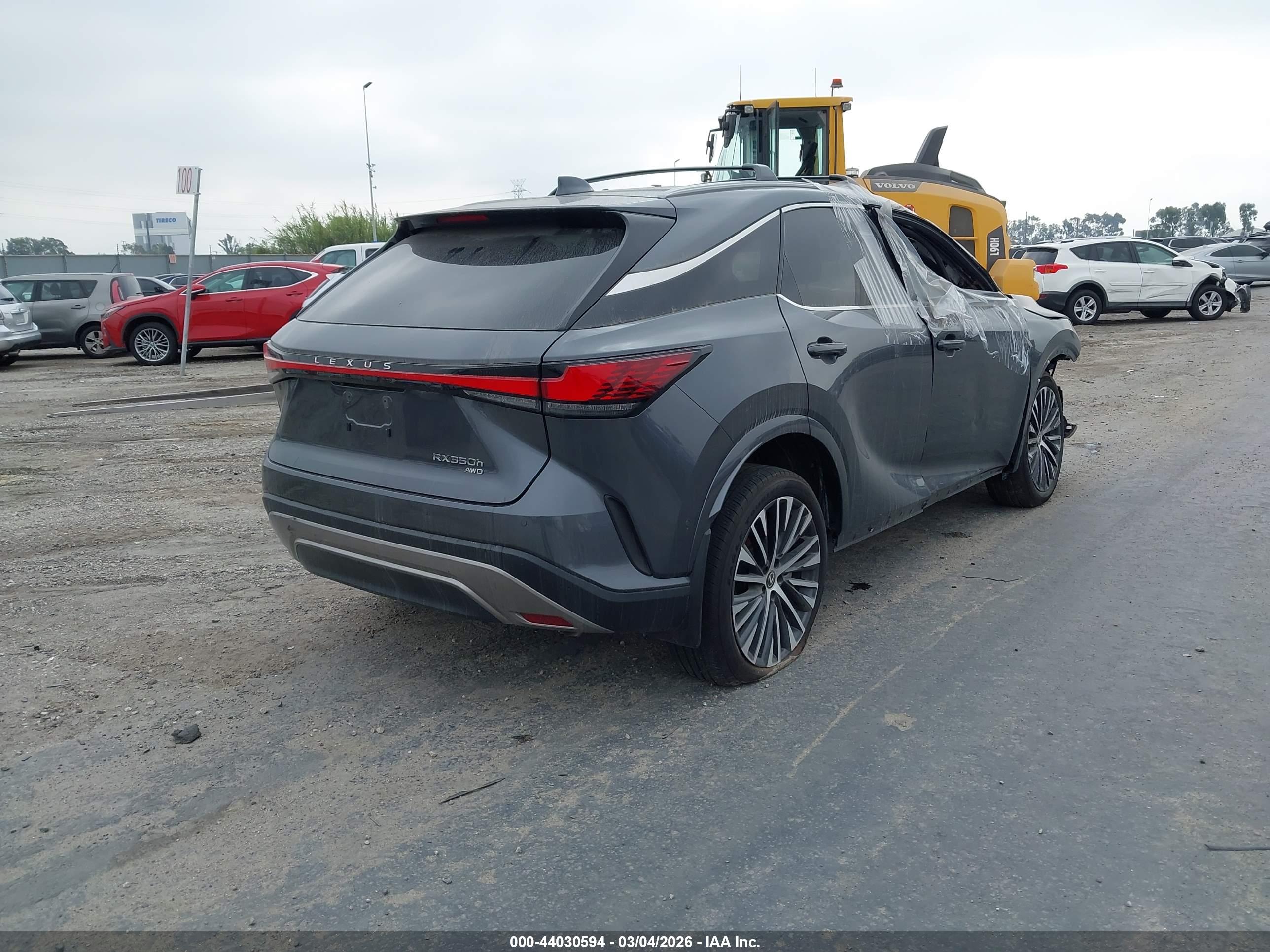 LEXUS RX image 4