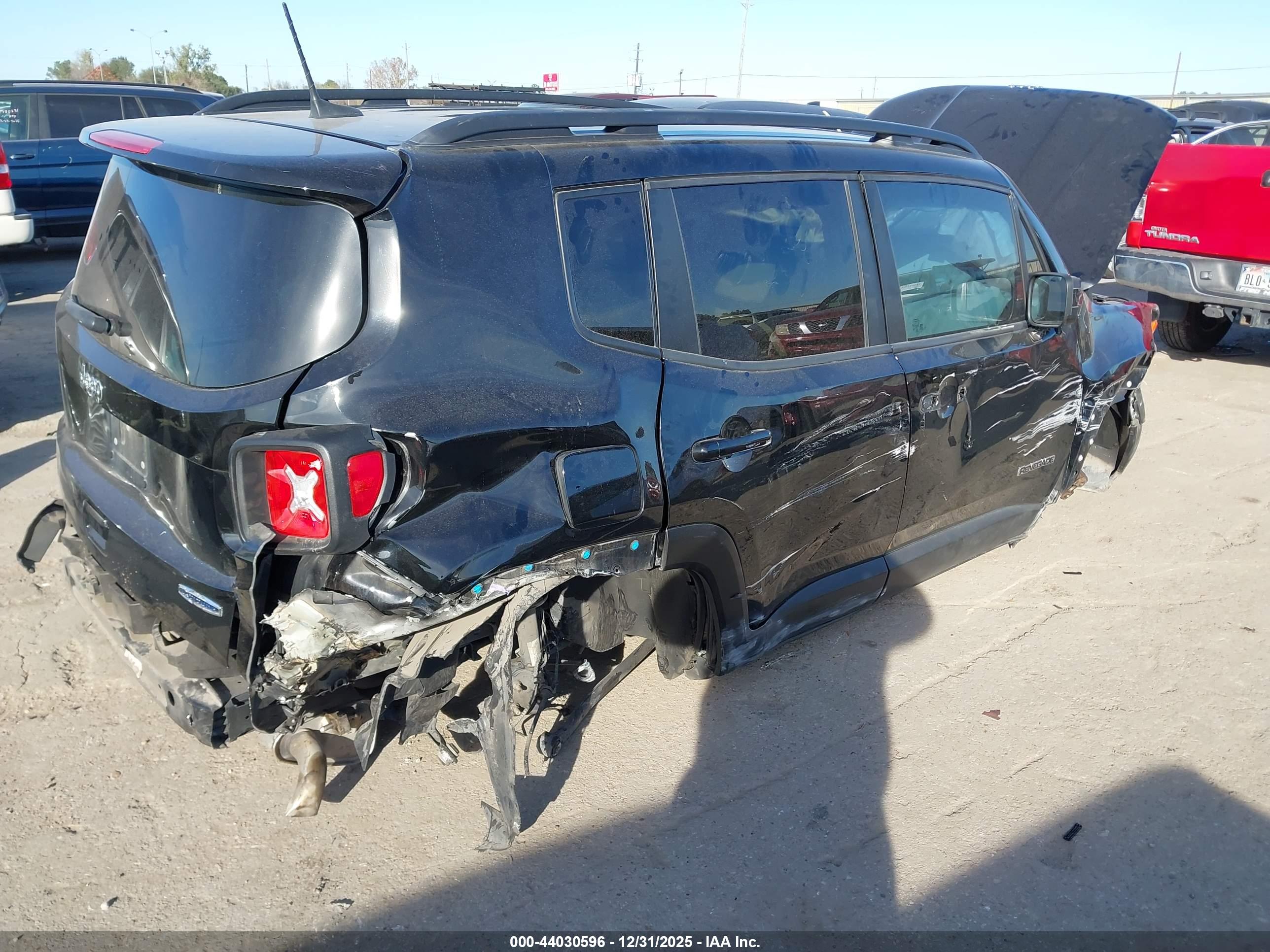 JEEP RENEGADE image 6