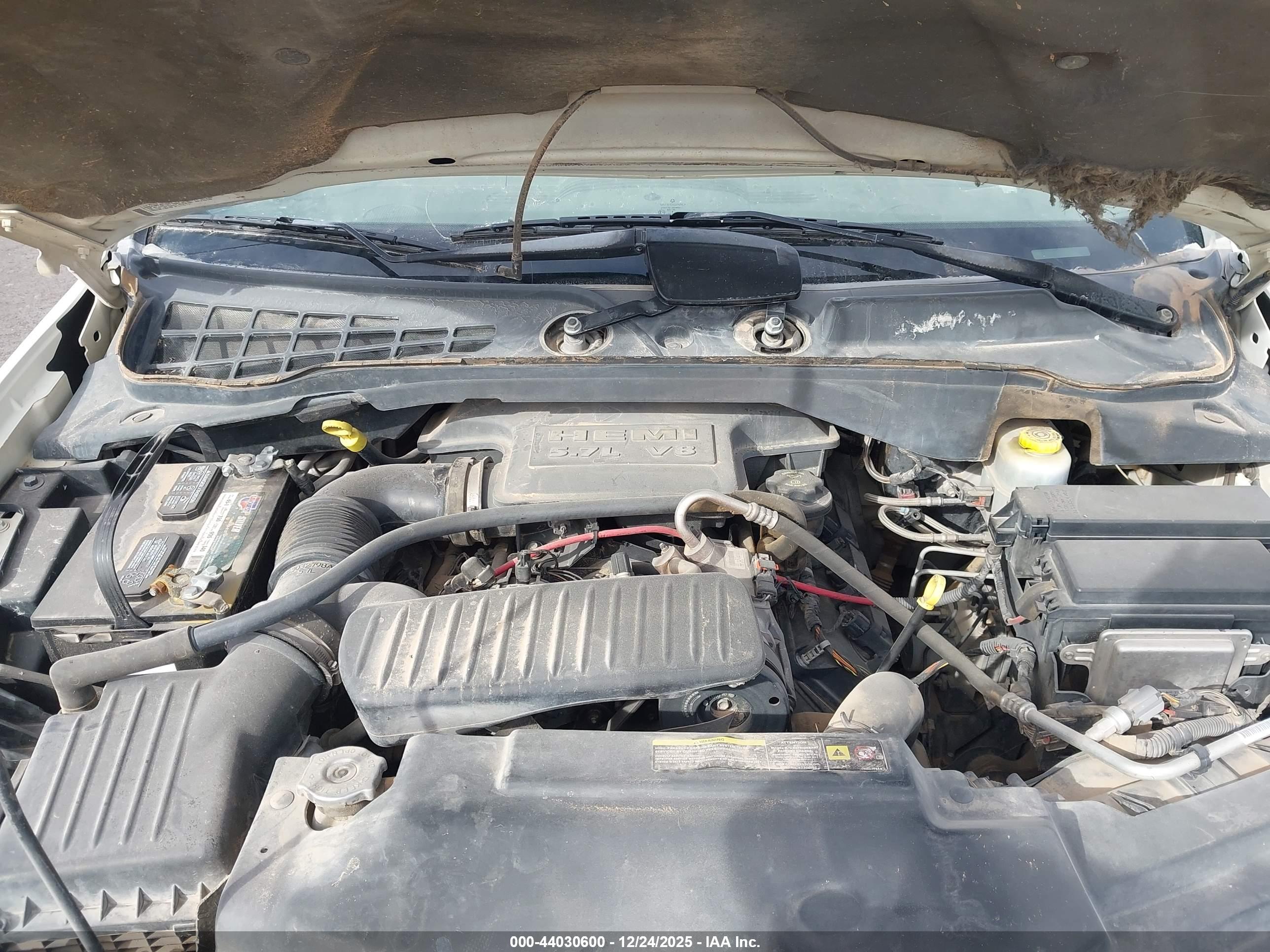 CHRYSLER ASPEN image 10
