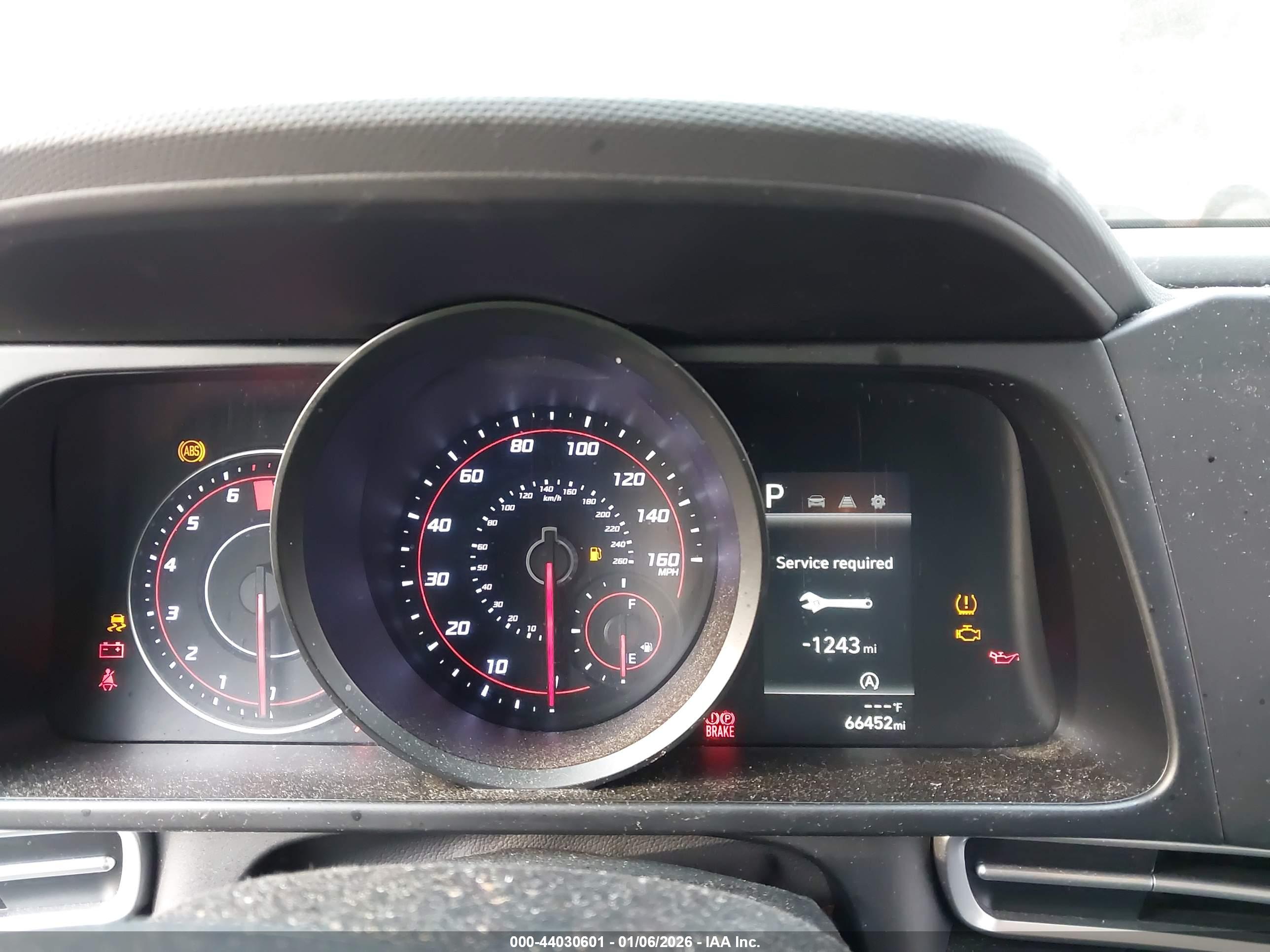 HYUNDAI ELANTRA image 7