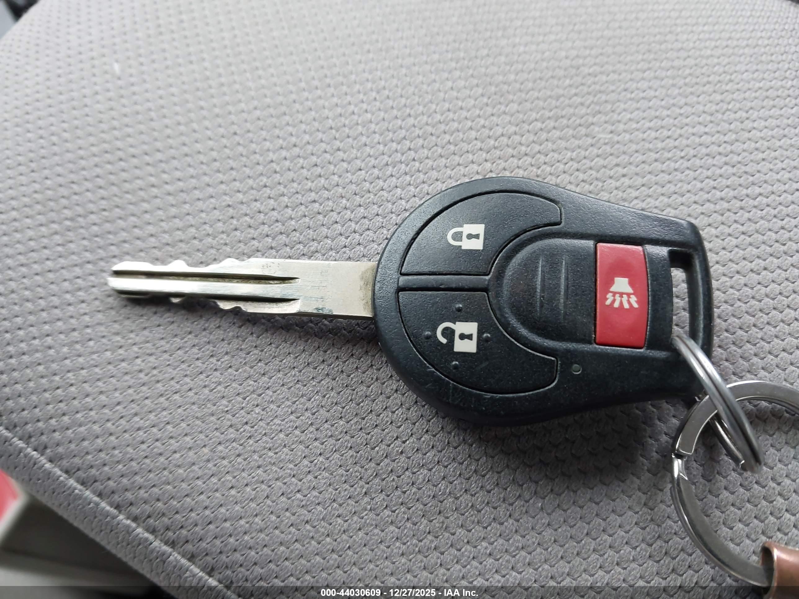 NISSAN ROGUE image 11