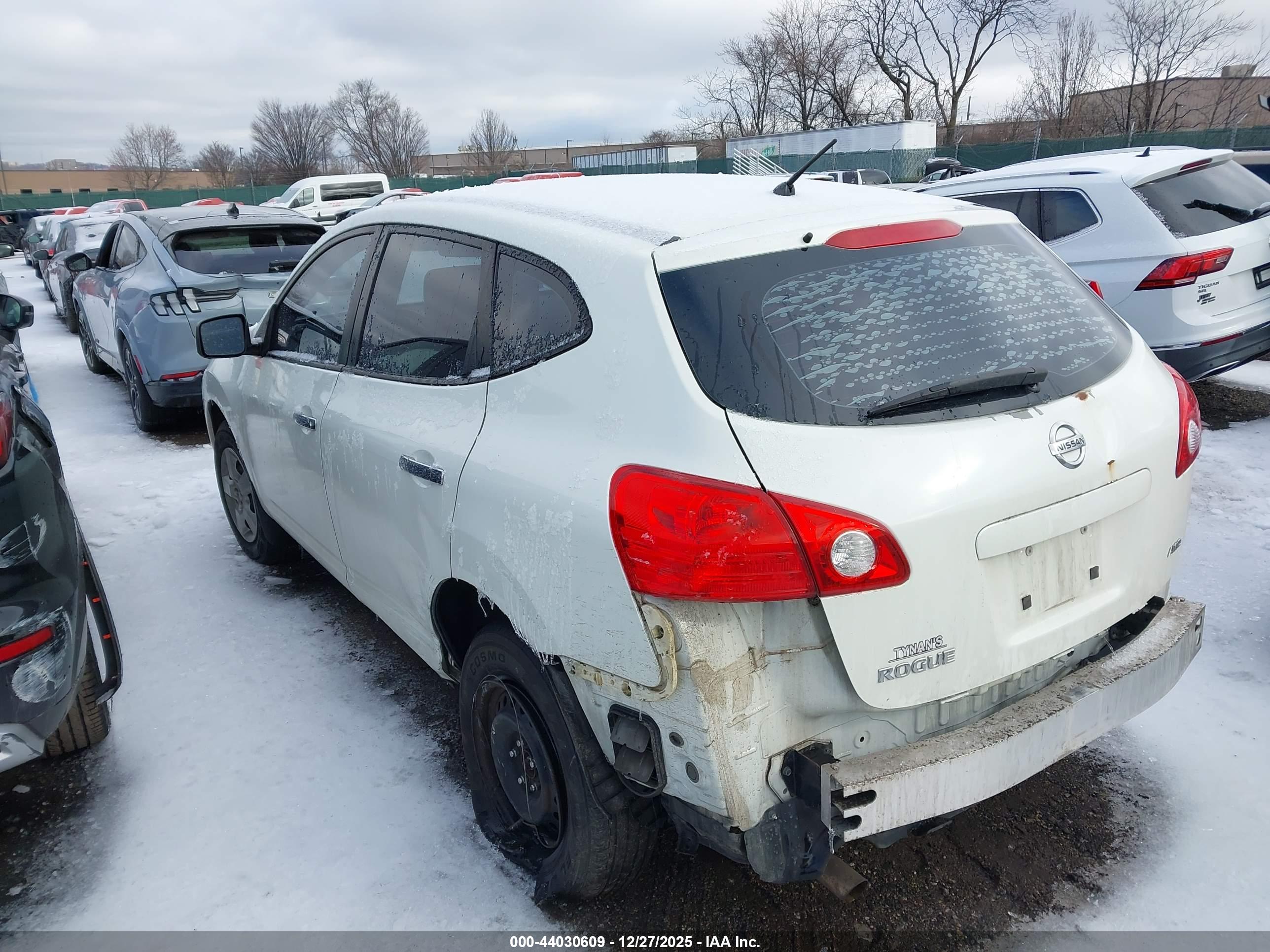 NISSAN ROGUE image 3