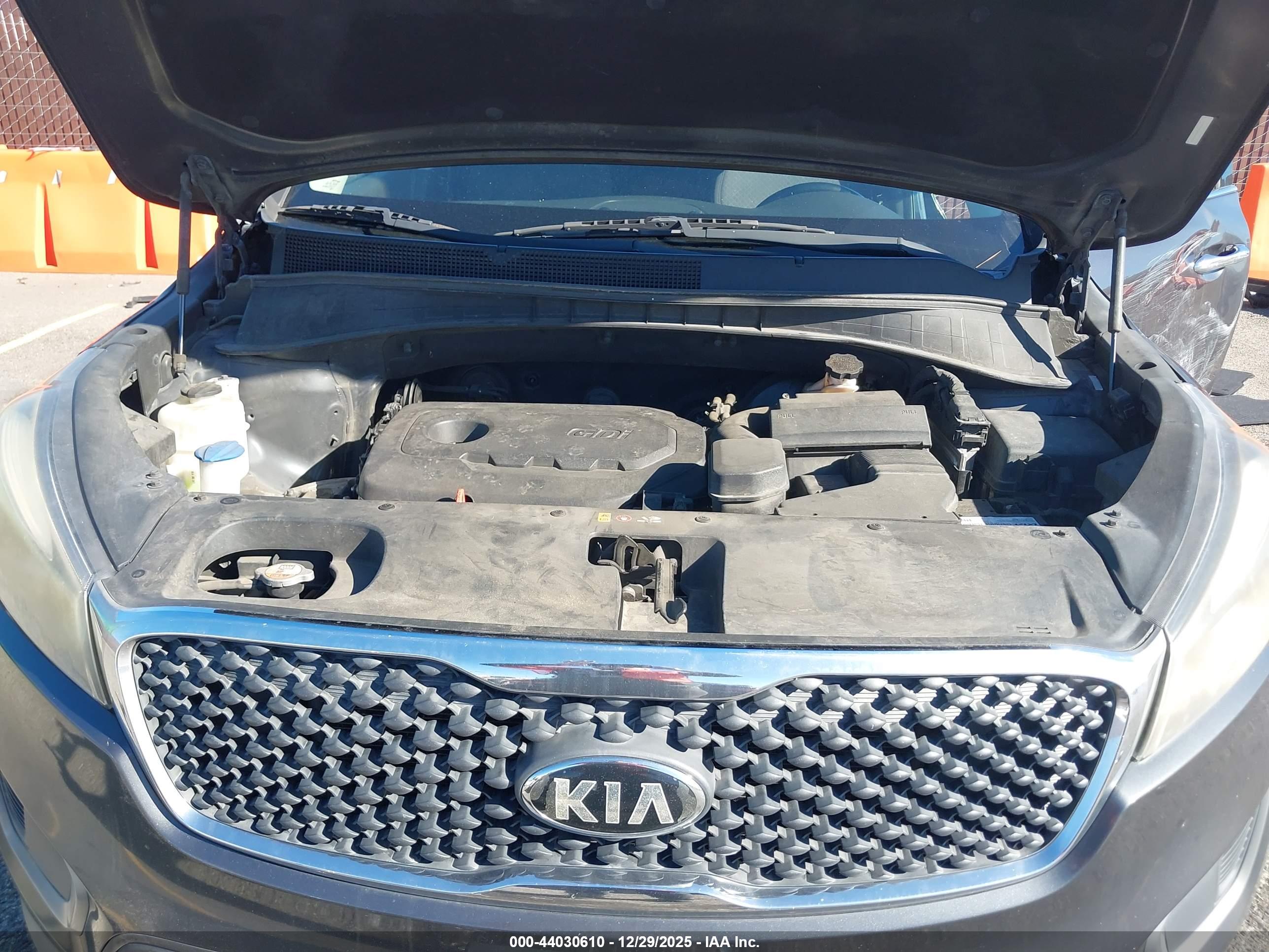 KIA SORENTO image 10