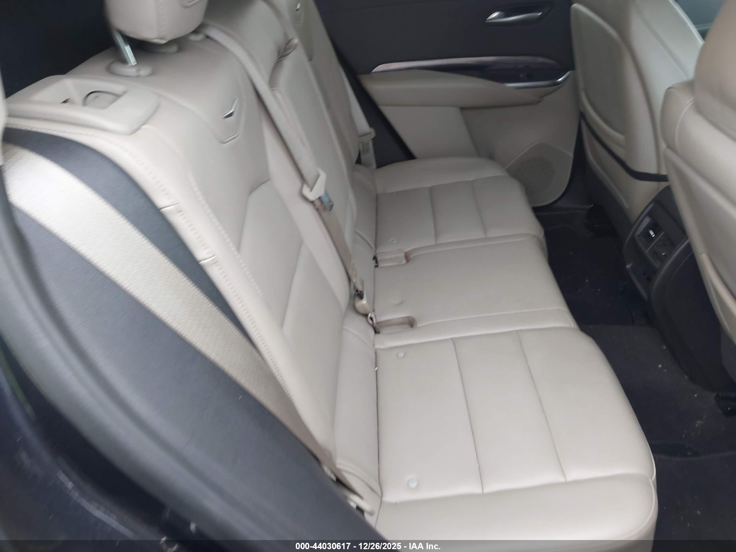 CADILLAC XT4 image 8
