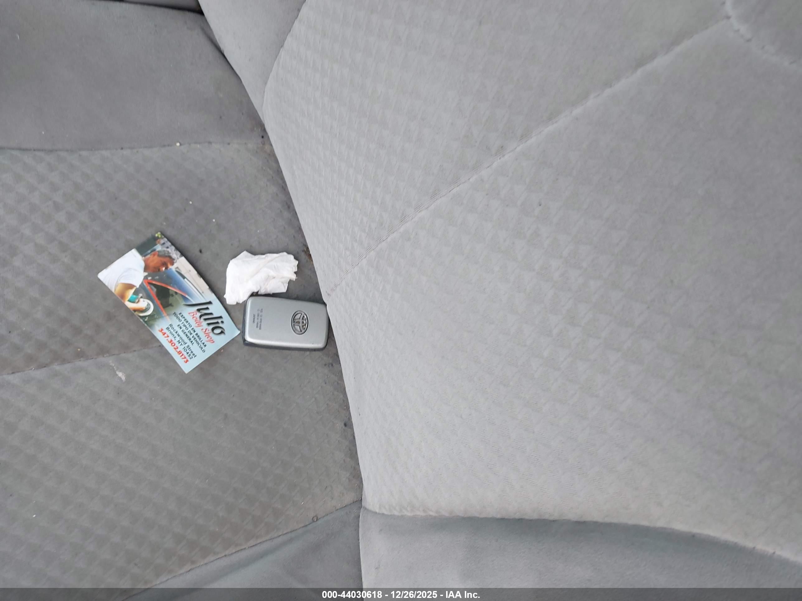 TOYOTA CAMRY image 11