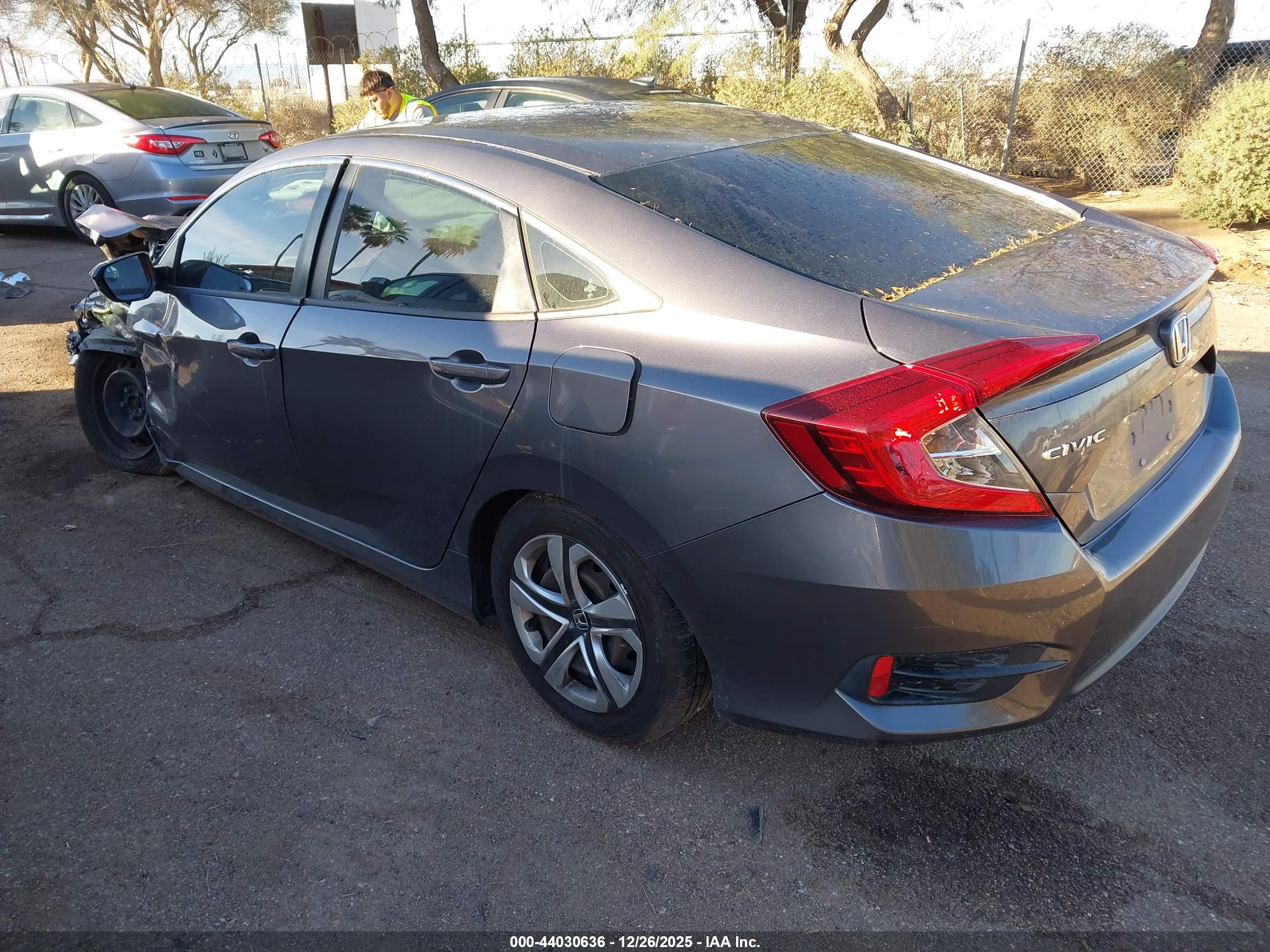 HONDA CIVIC image 3