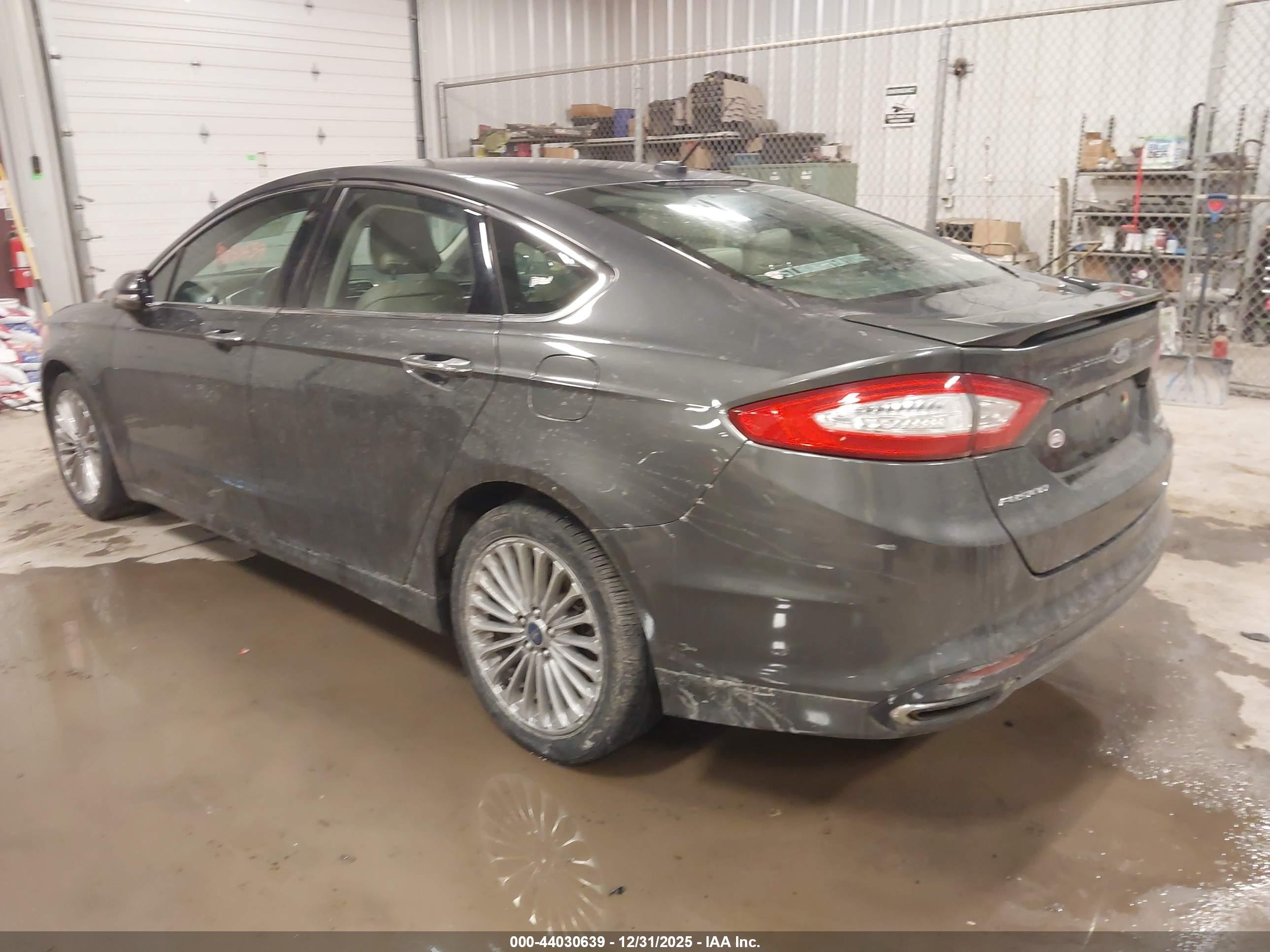 FORD FUSION image 3