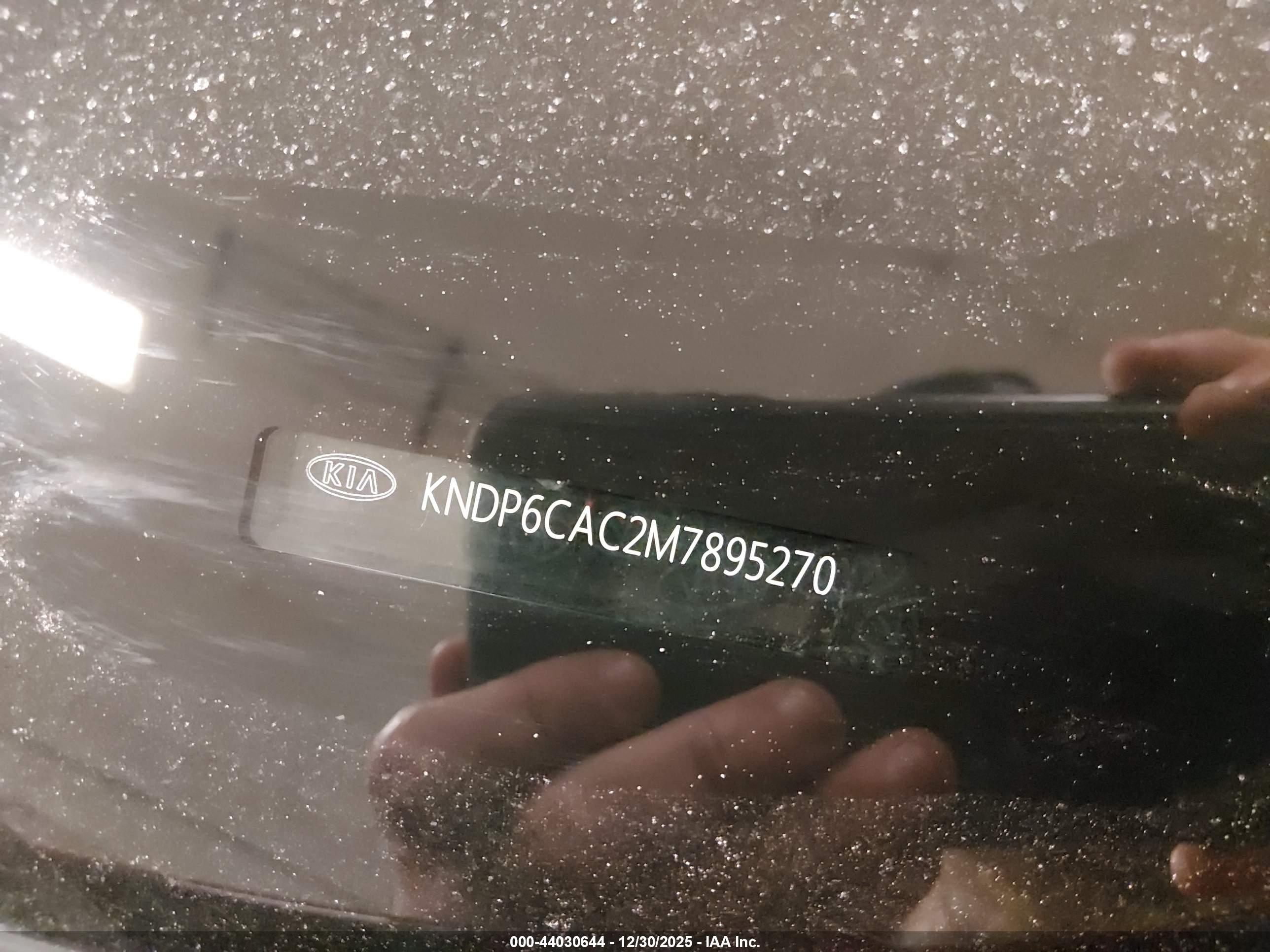 KIA SPORTAGE image 9
